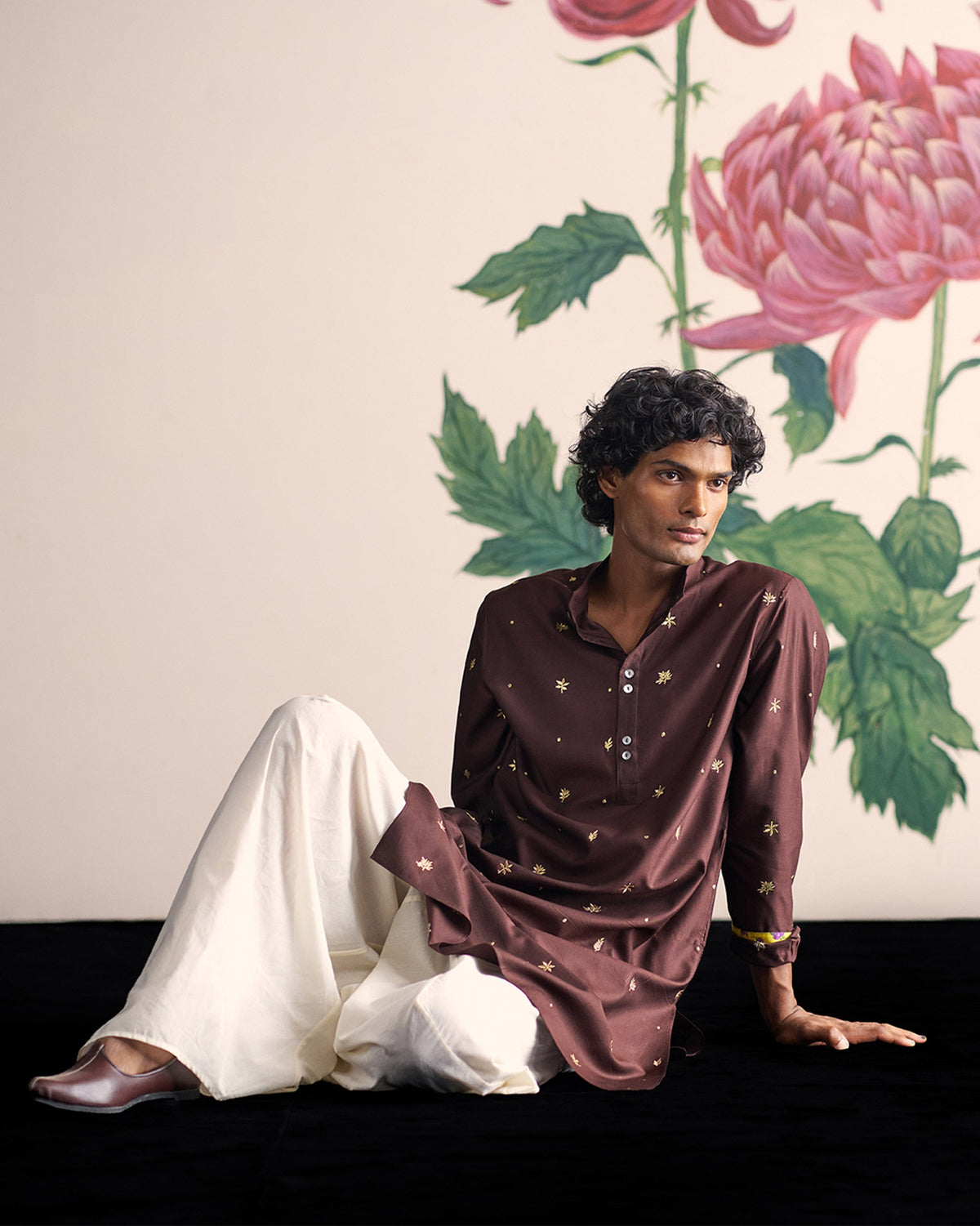 Rey Kurta - Brown Embroidered