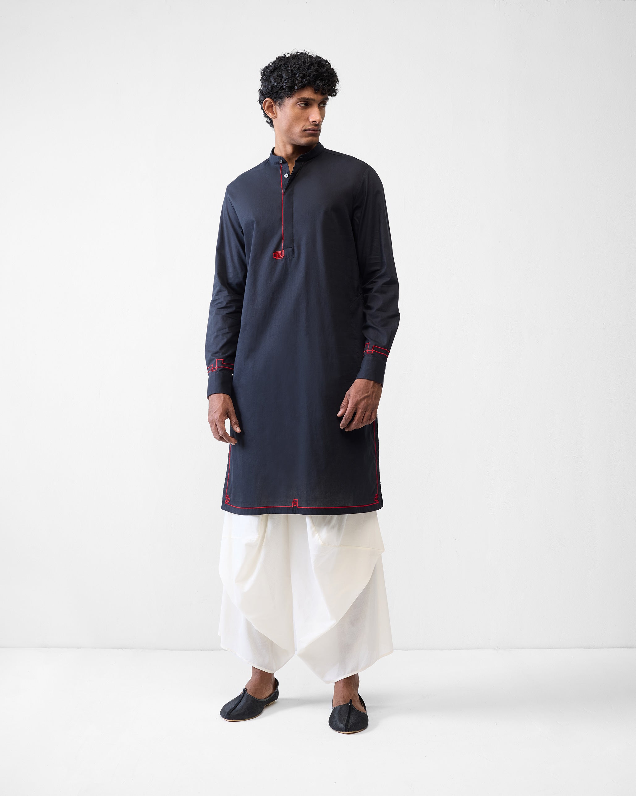 Arrham Kurta - Black Embroidered