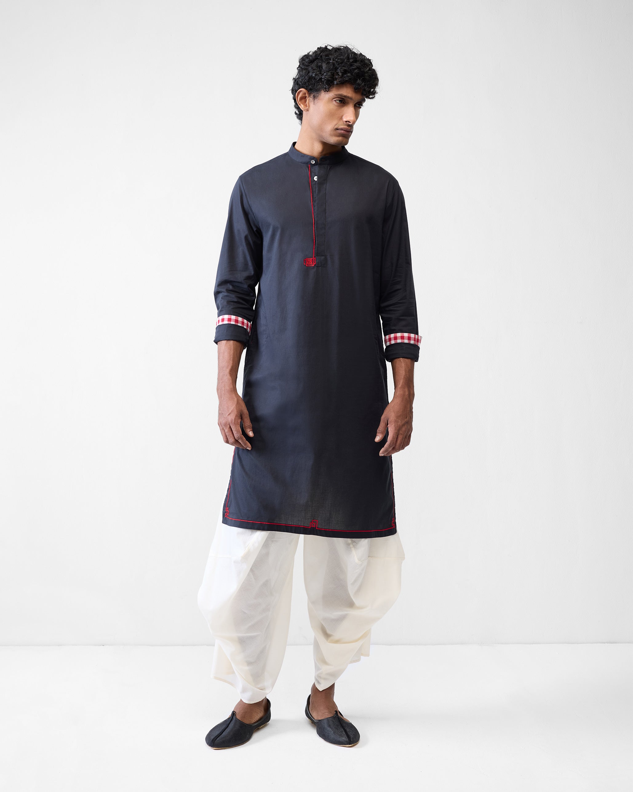 Arrham Kurta - Black Embroidered