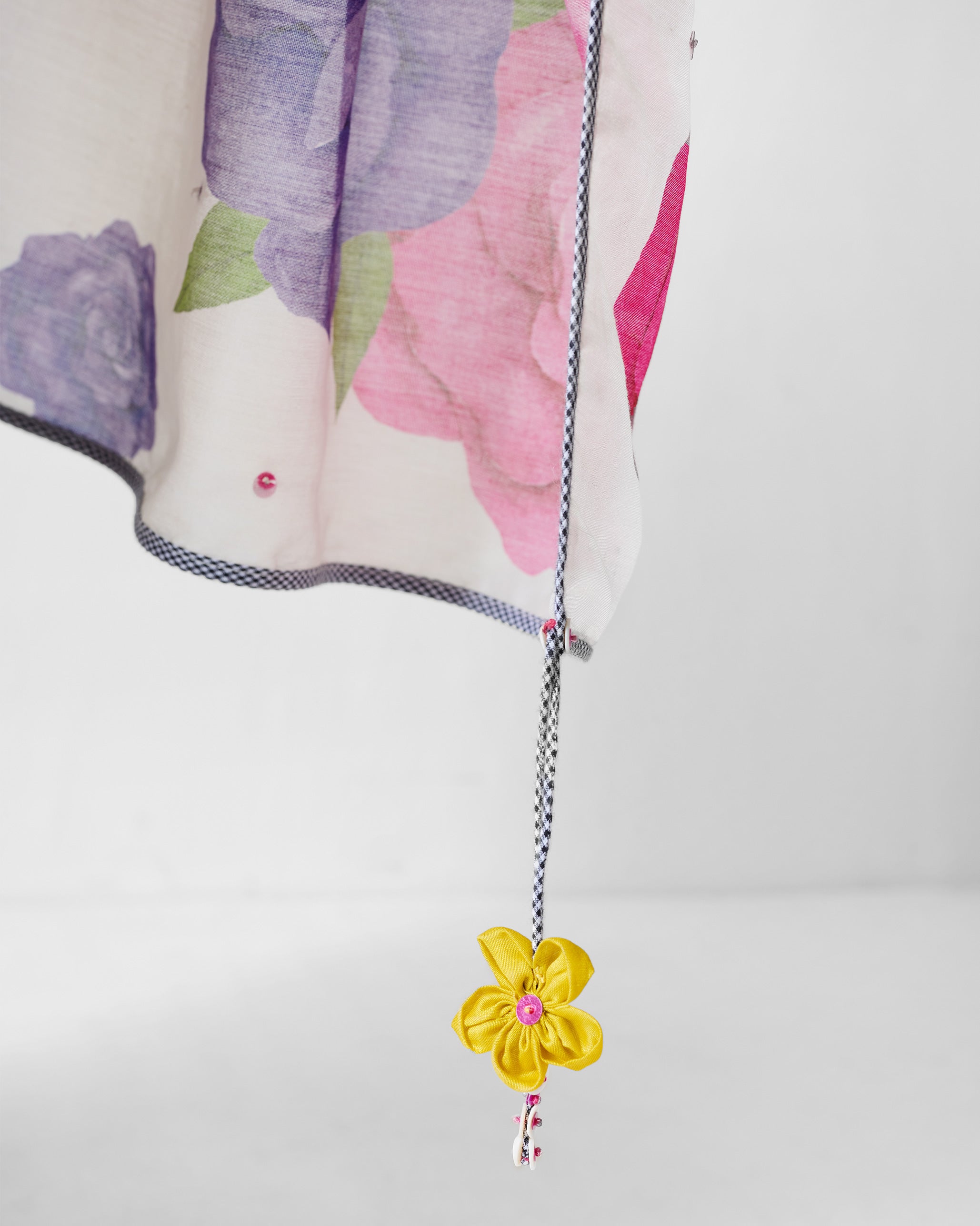 Gul Sari - Ivory & Fuchsia Printed