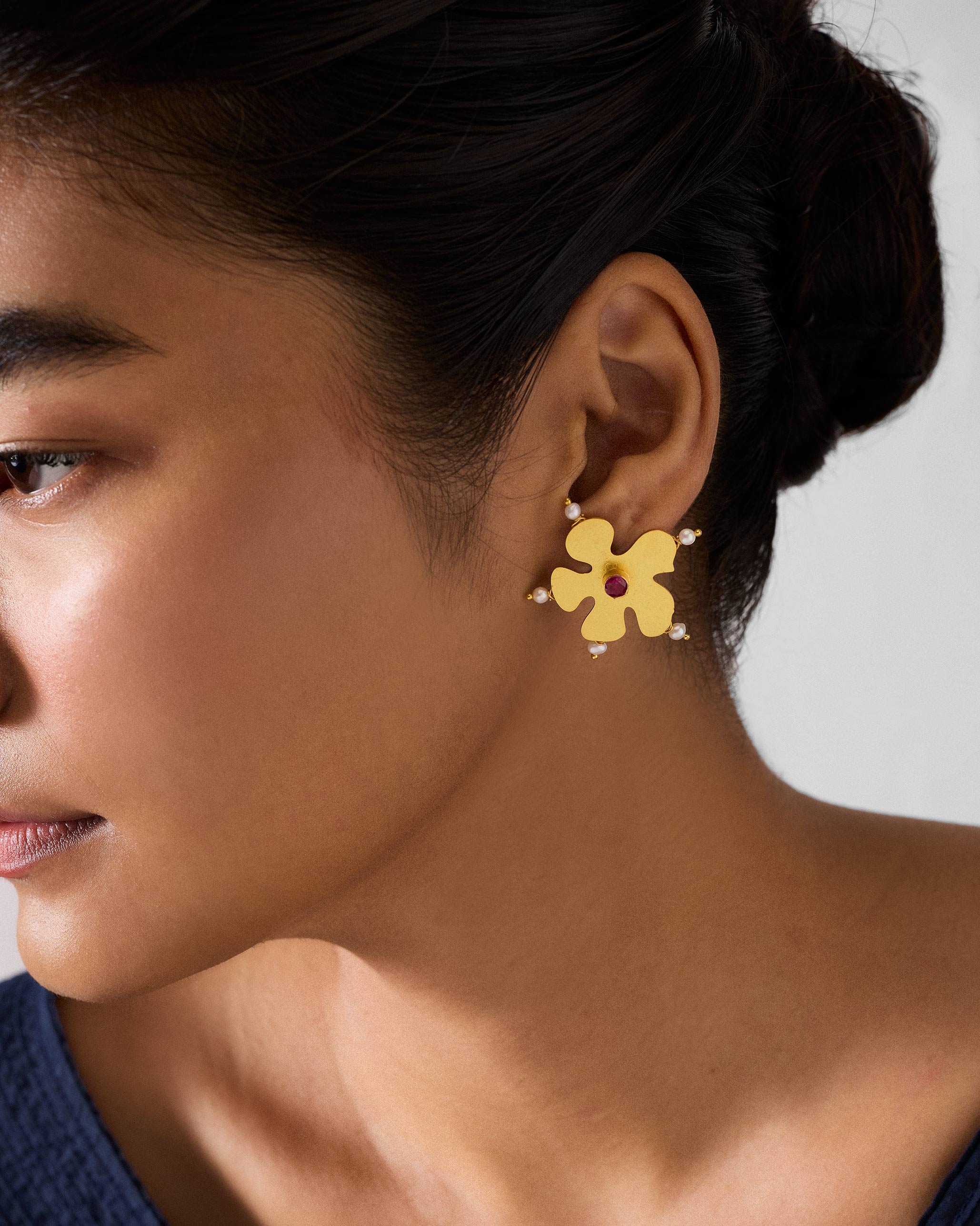 Wandering Phool Studs - Gold