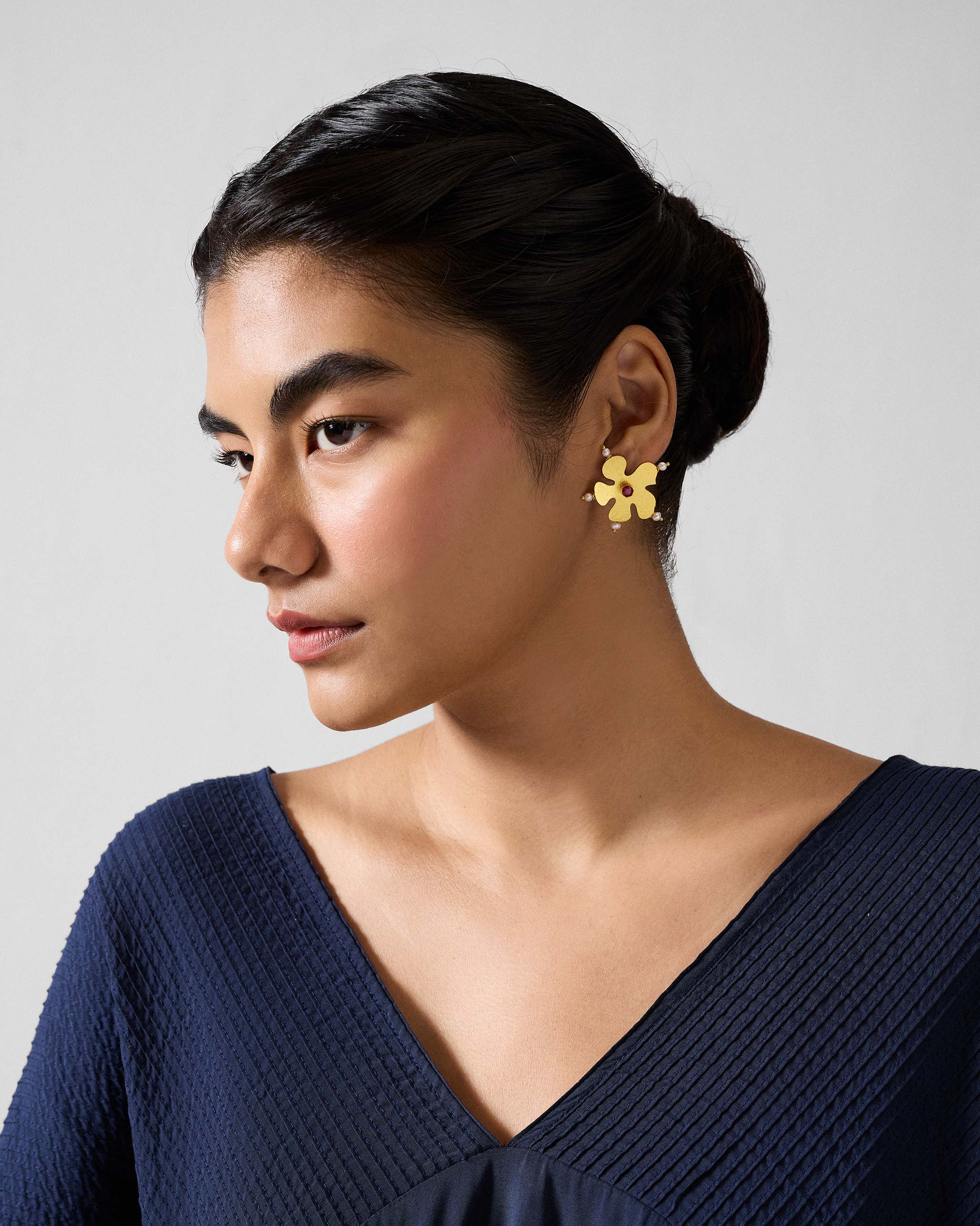 Wandering Phool Studs - Gold