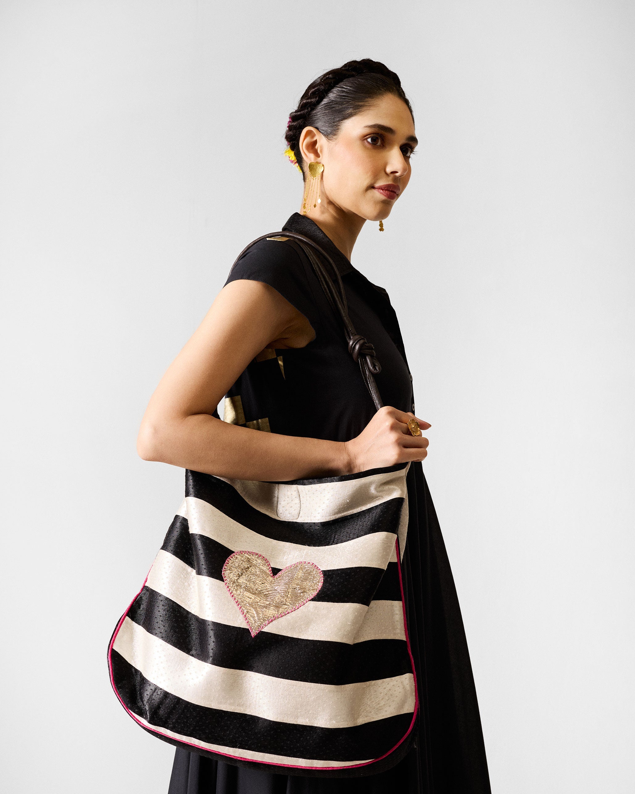 Nomad Tote - Black & Ivory