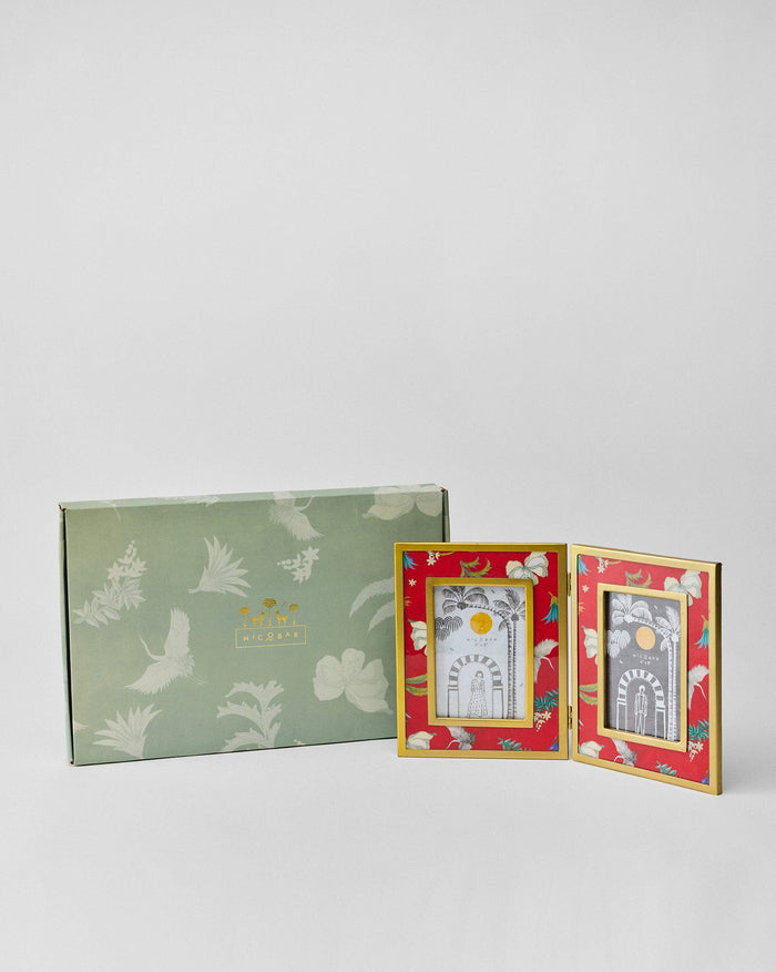 Mandovi Photo Frame