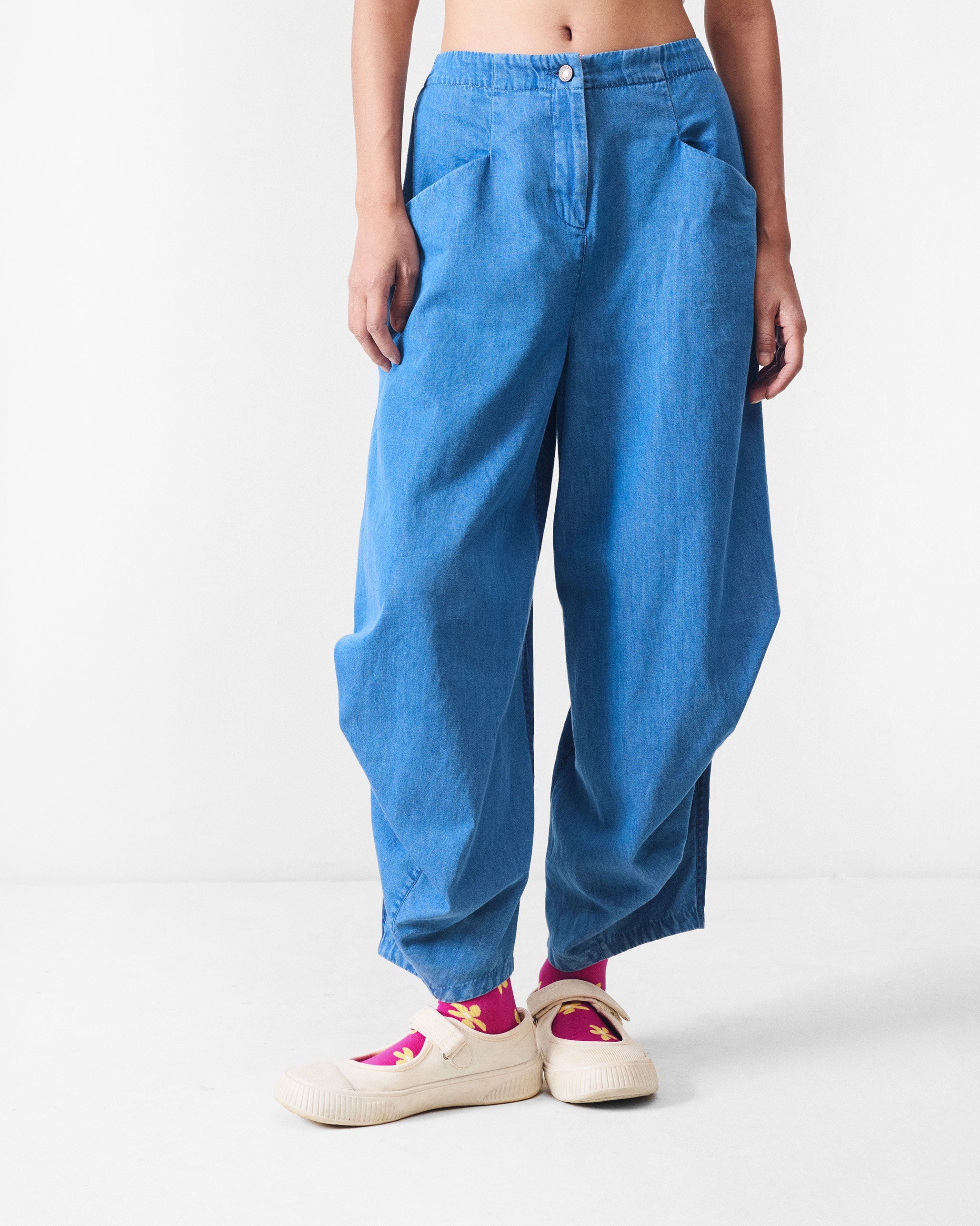 Side Tuck Pants - Denim