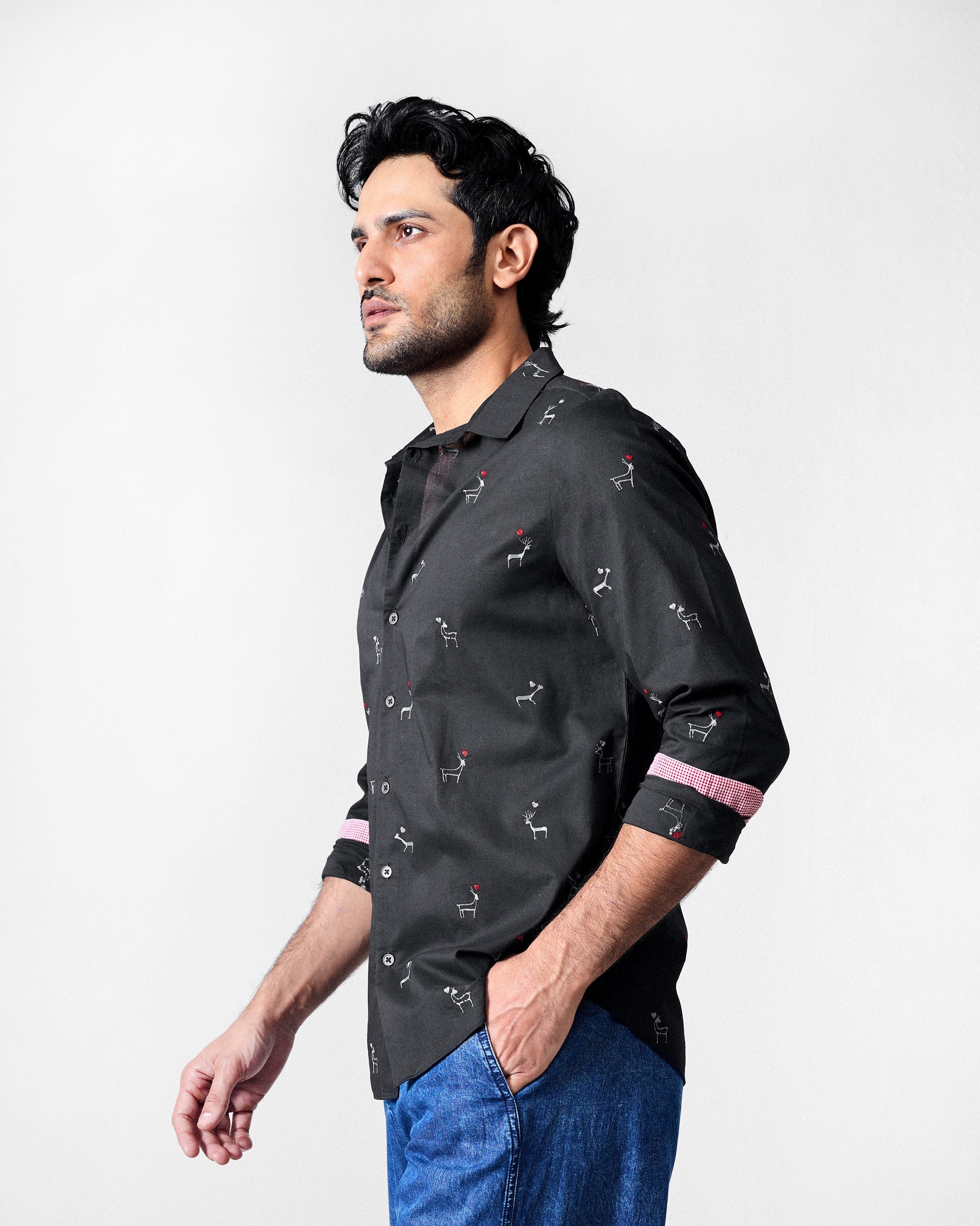 Hakuna Shirt - Black Embroidered