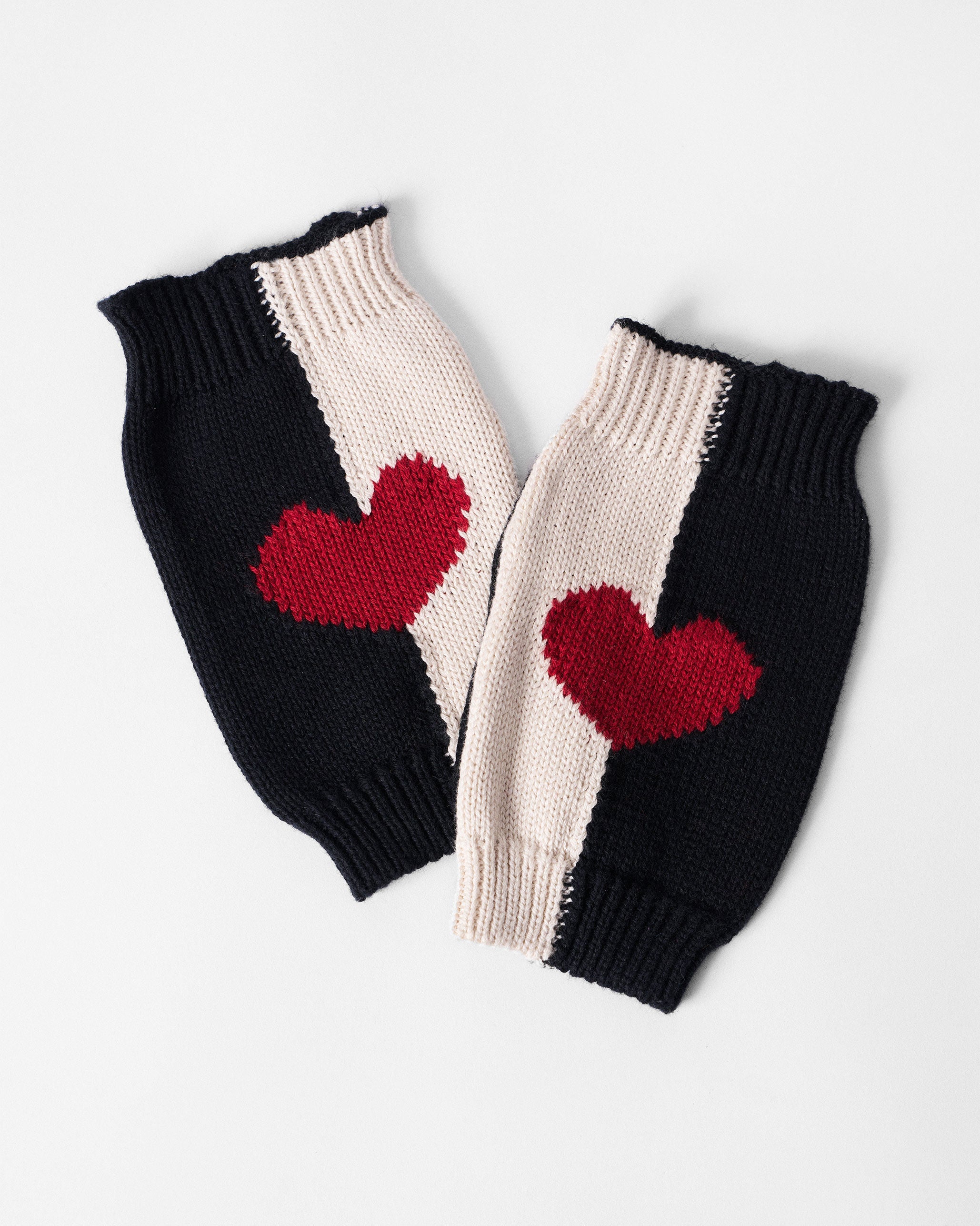 Monoheart Mittens - Black & White