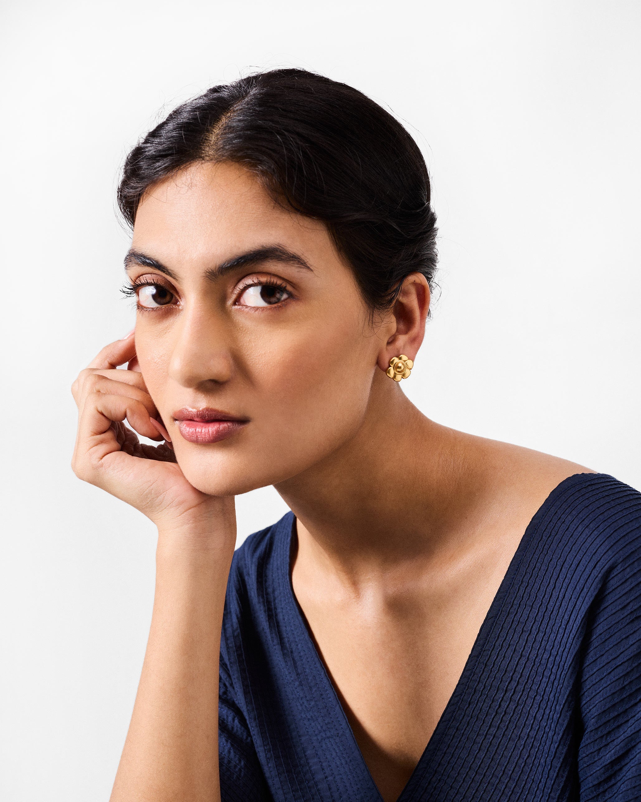 Daylily Studs - Gold