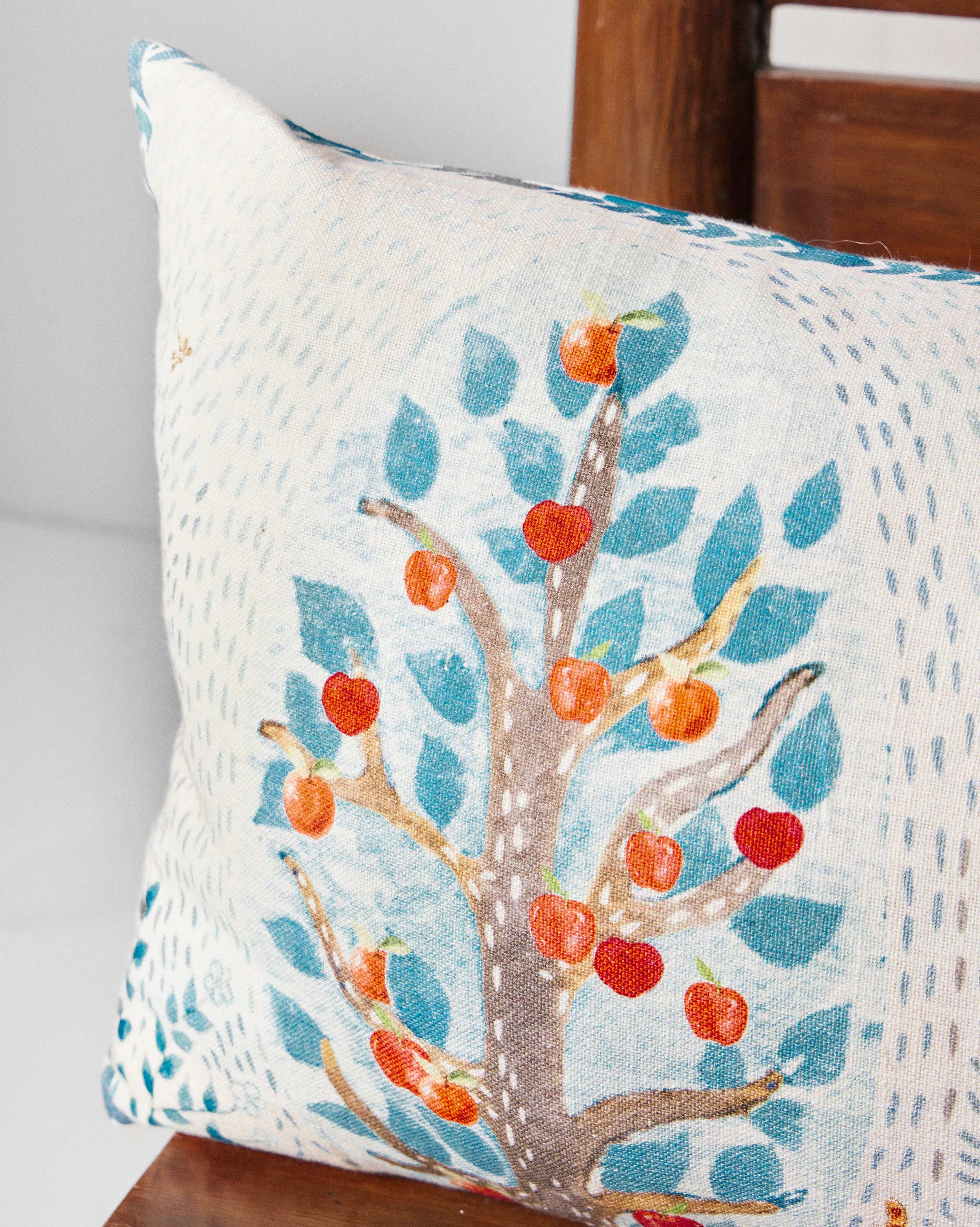 Sindhu Lumbar Cushion Cover