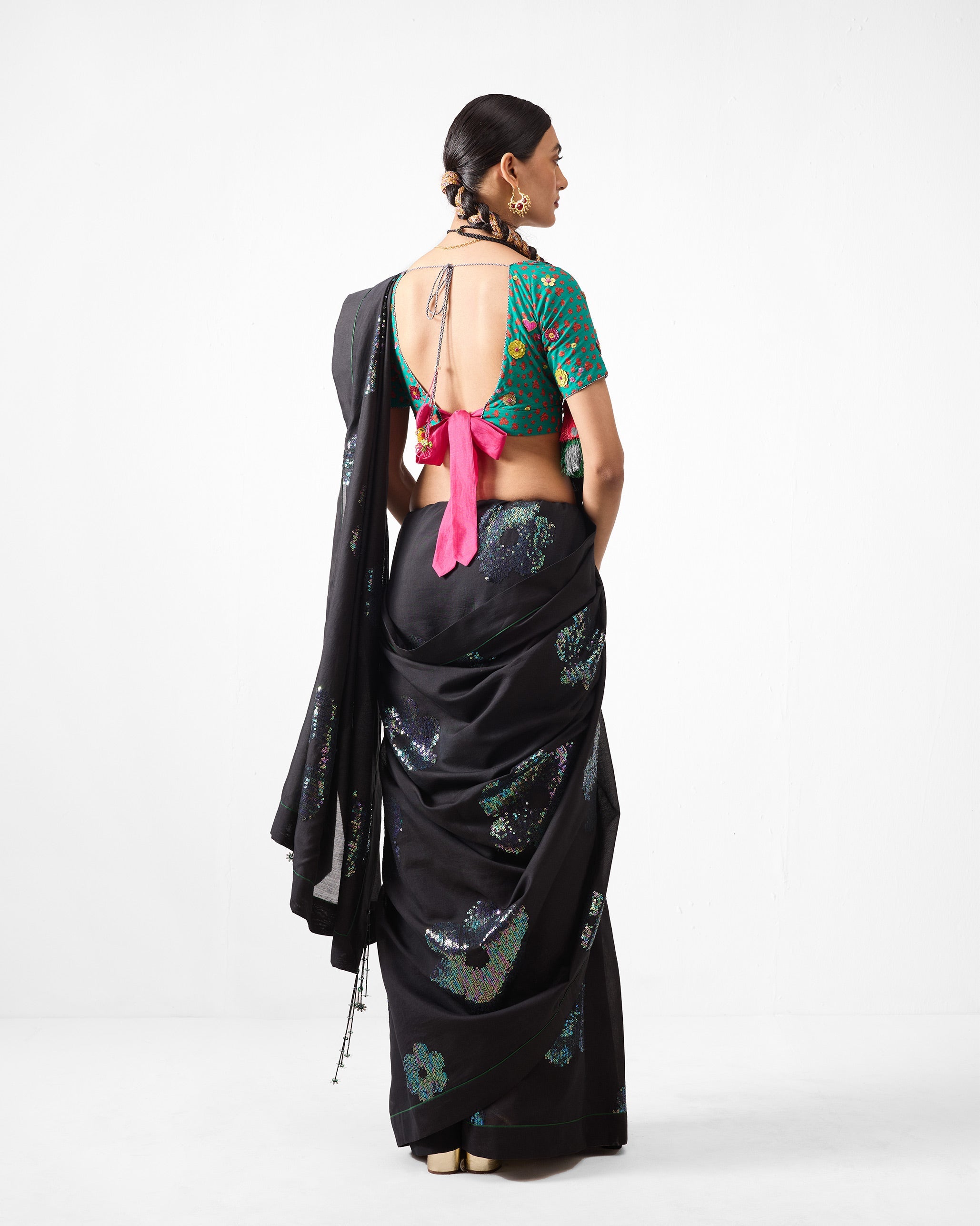 Urooj Sari - Black Embroidered