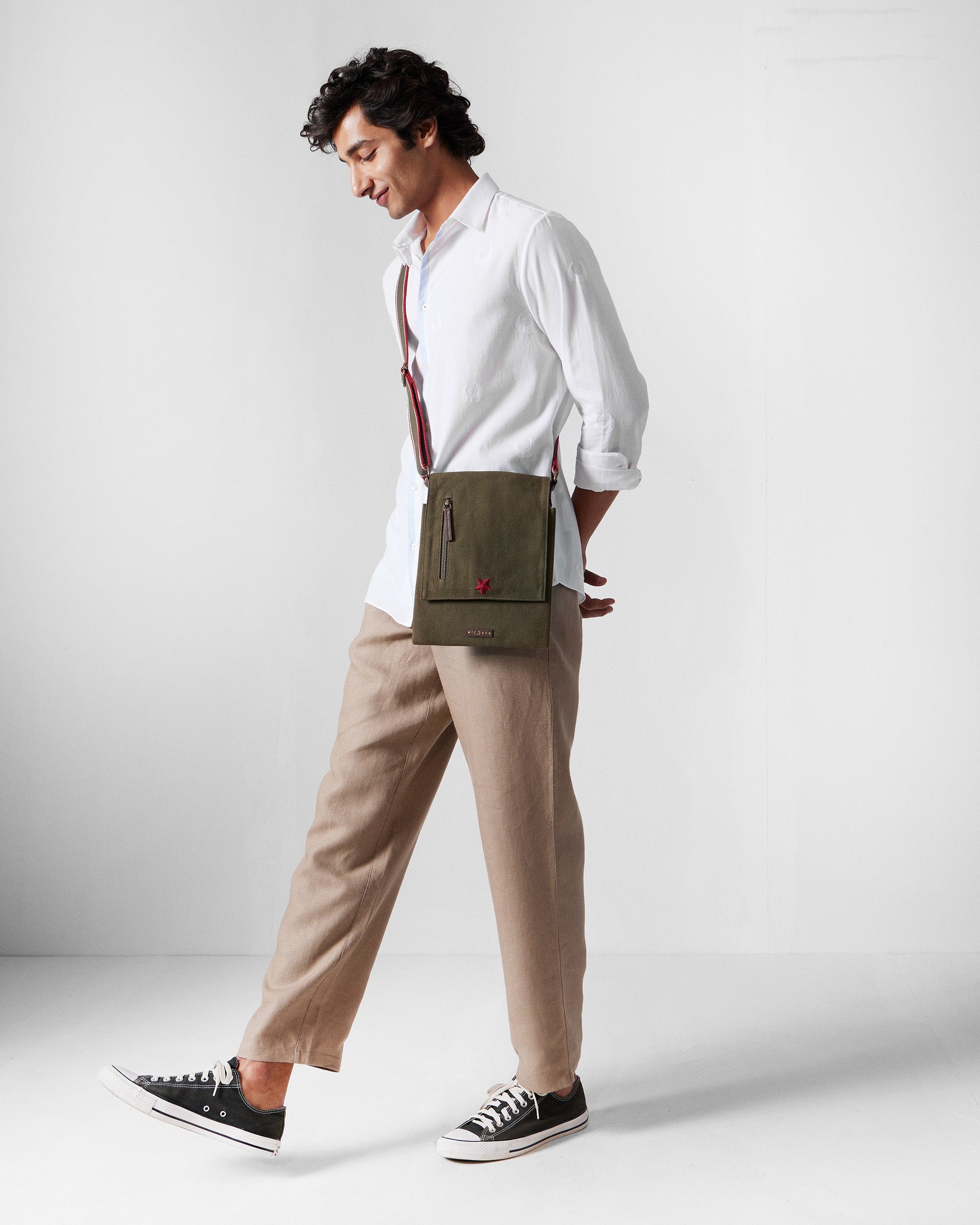 Safari Men's Messenger - Olive