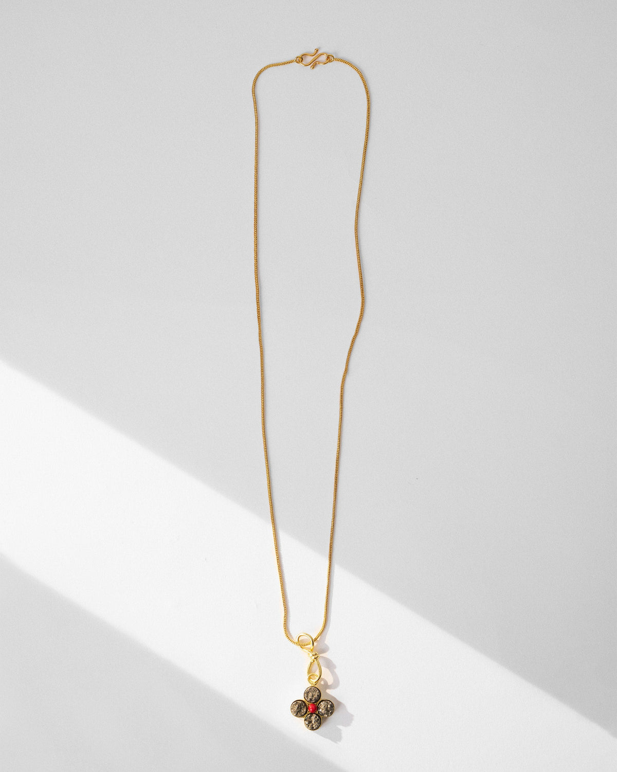 Sindhu Necklace - Gold