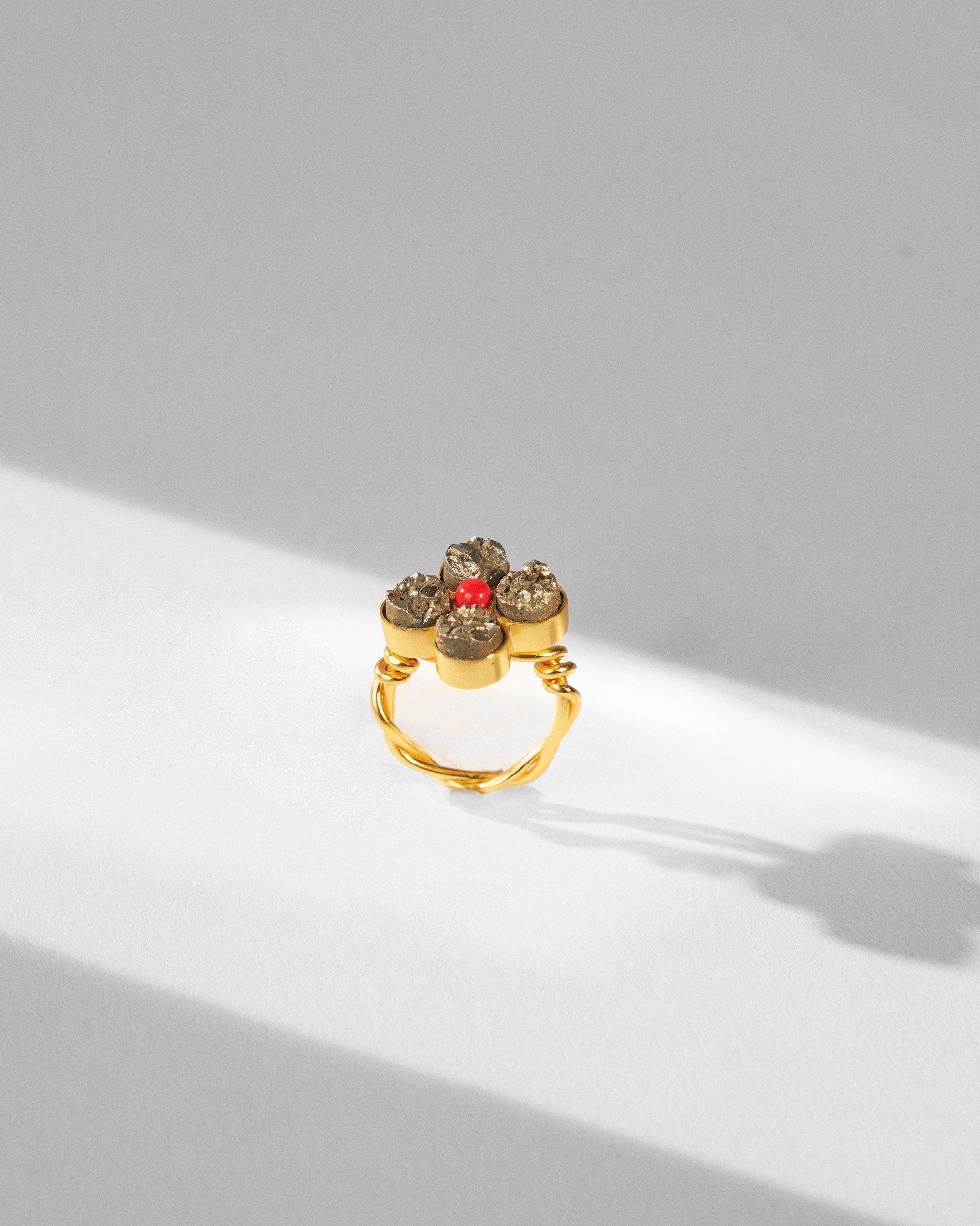 Sindhu Ring - Gold