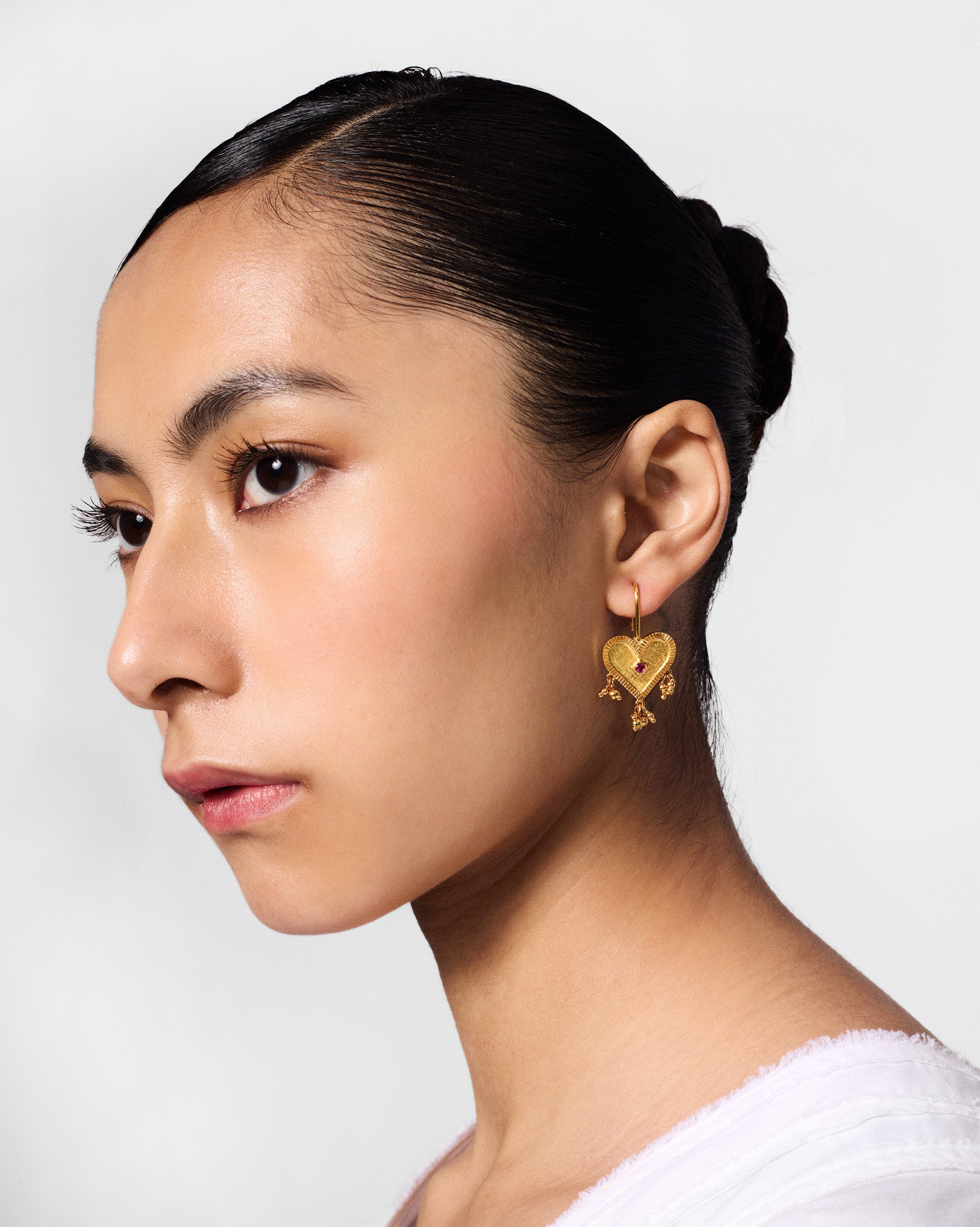 Little Heart Earrings - Gold