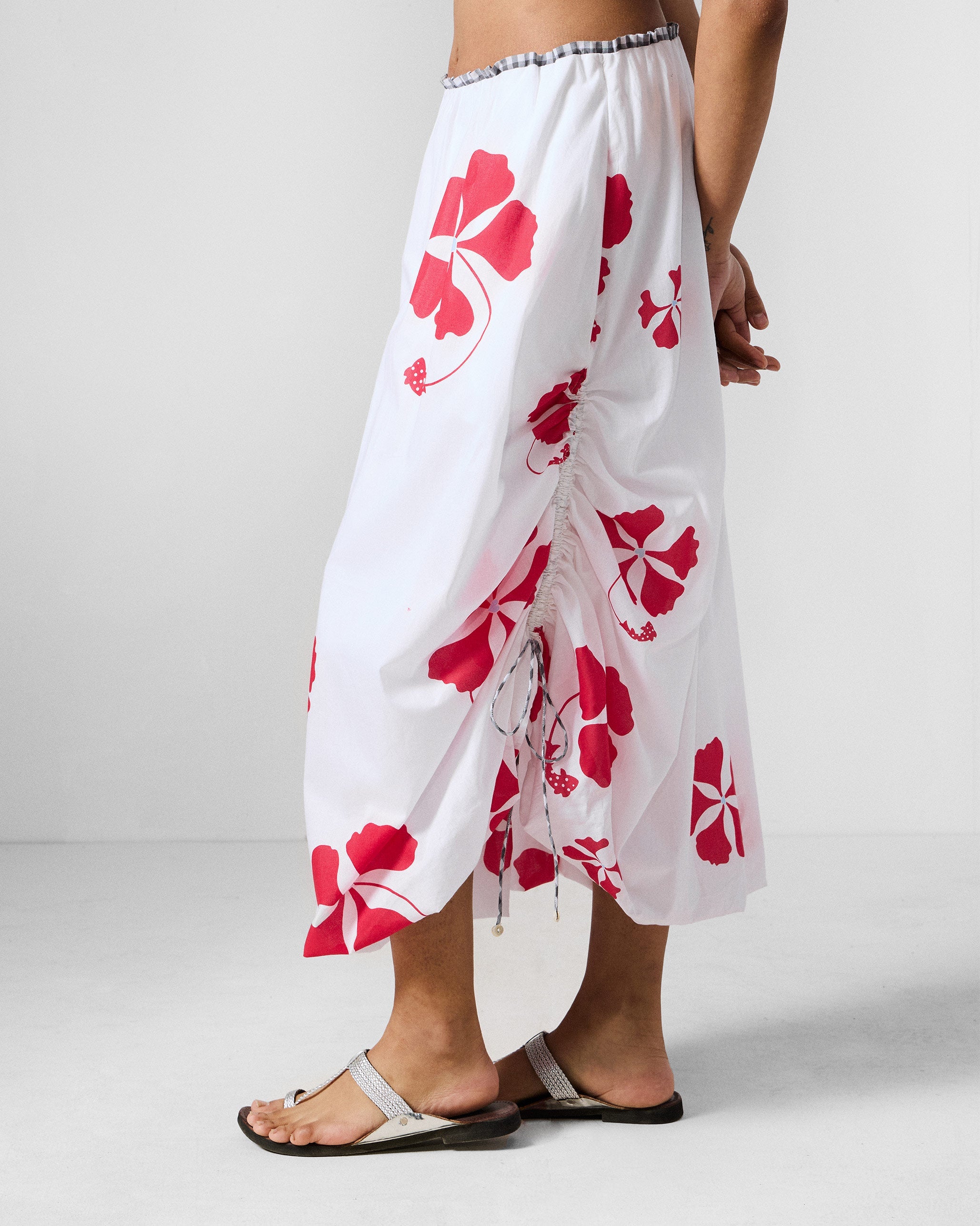 Billow Skirt - White & Red Printed
