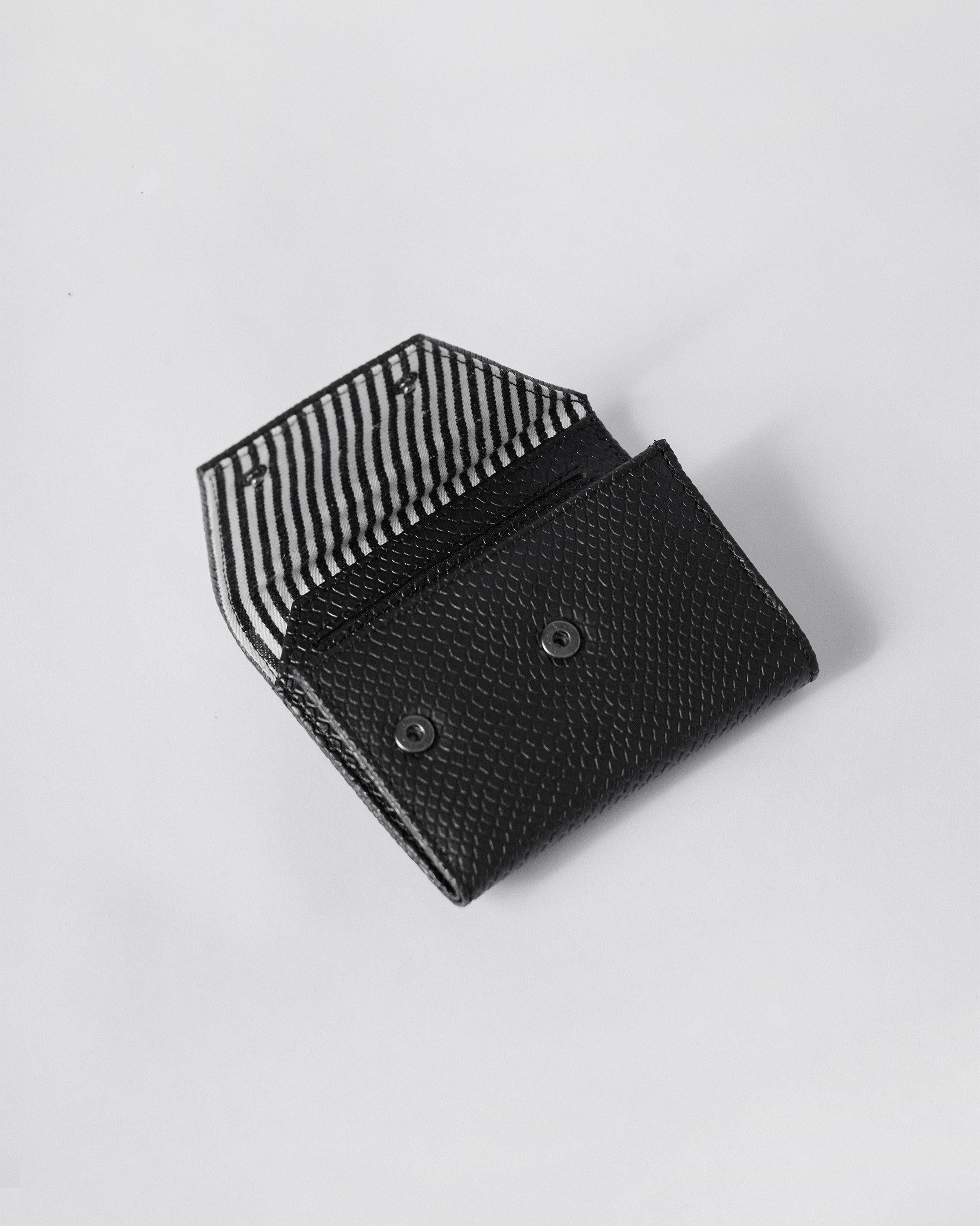 Classic Tri-Fold Wallet - Black