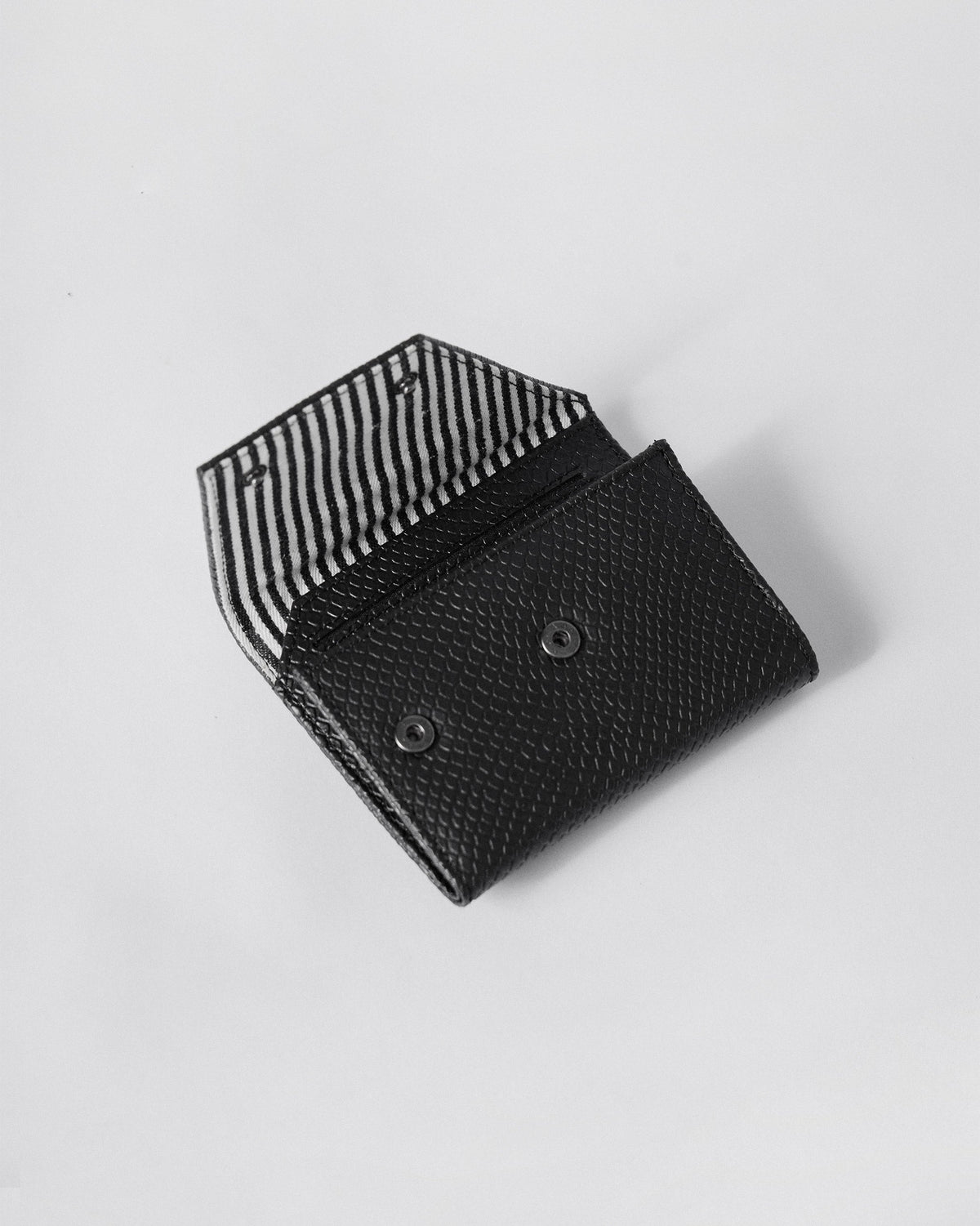 Classic Tri-Fold Wallet - Black