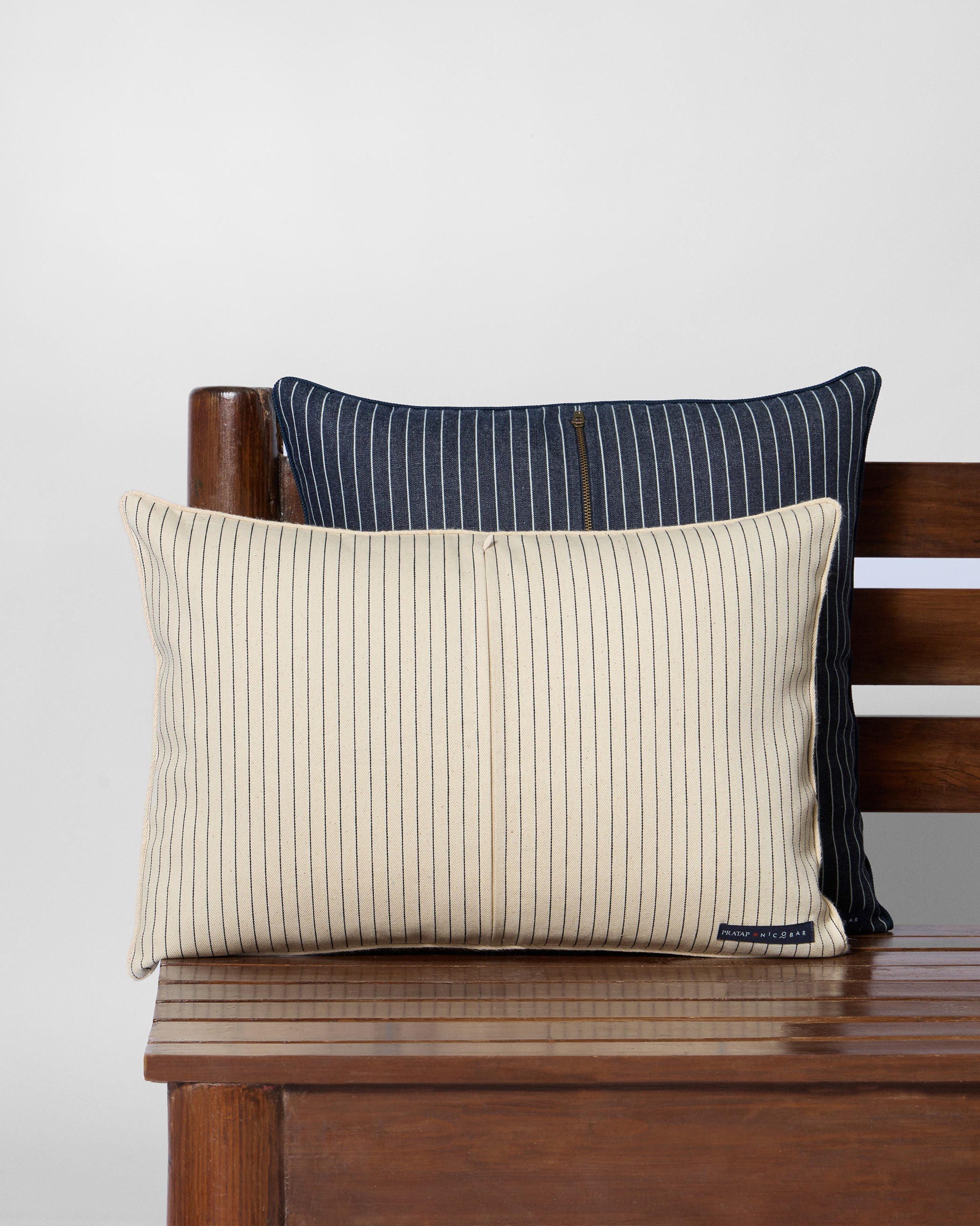 Guldaudi Printed Lumbar Cushion