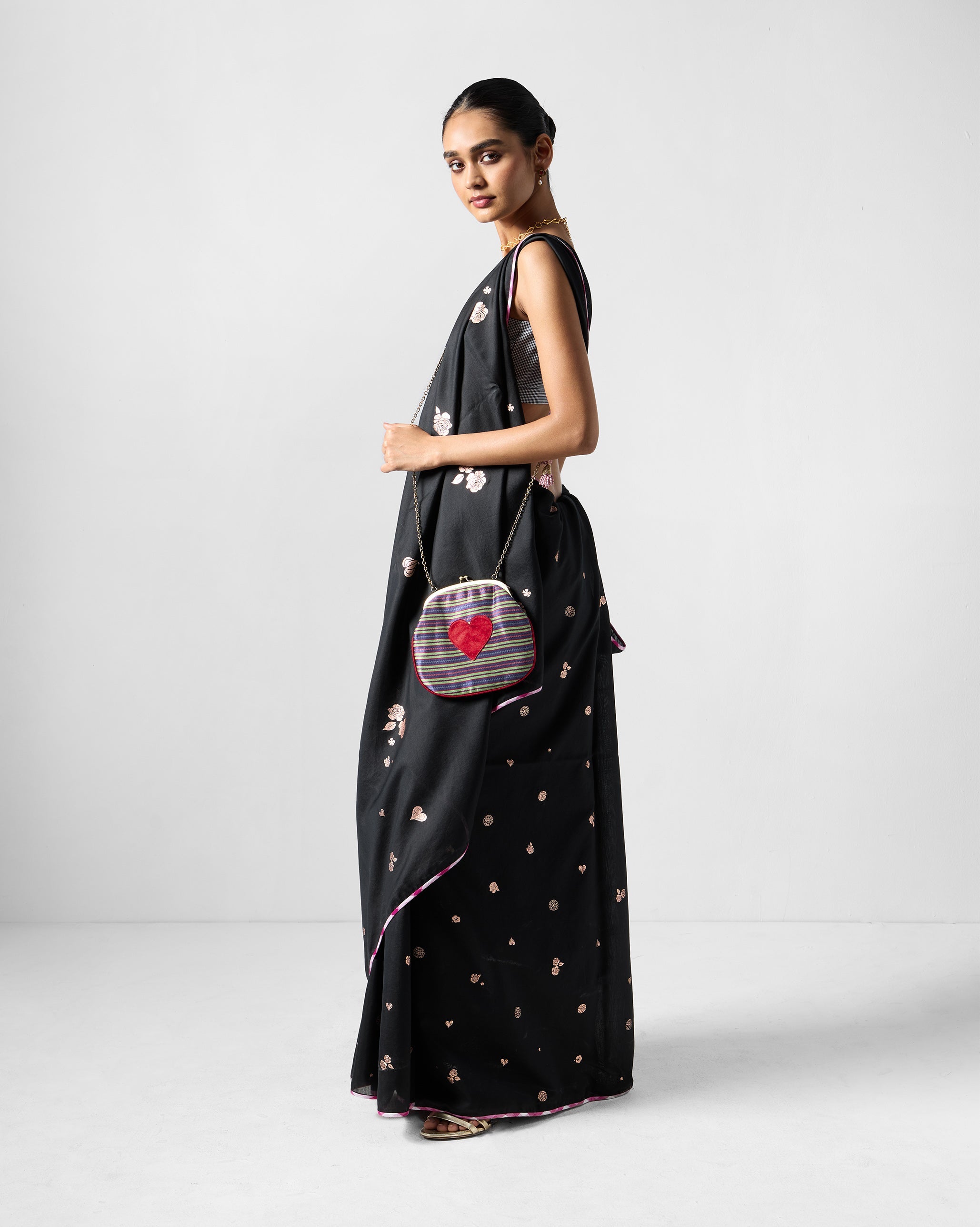 Irina Sari & Blouse - Black & Pink Printed