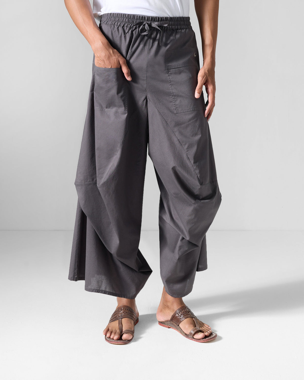 Tahir Pants - Charcoal