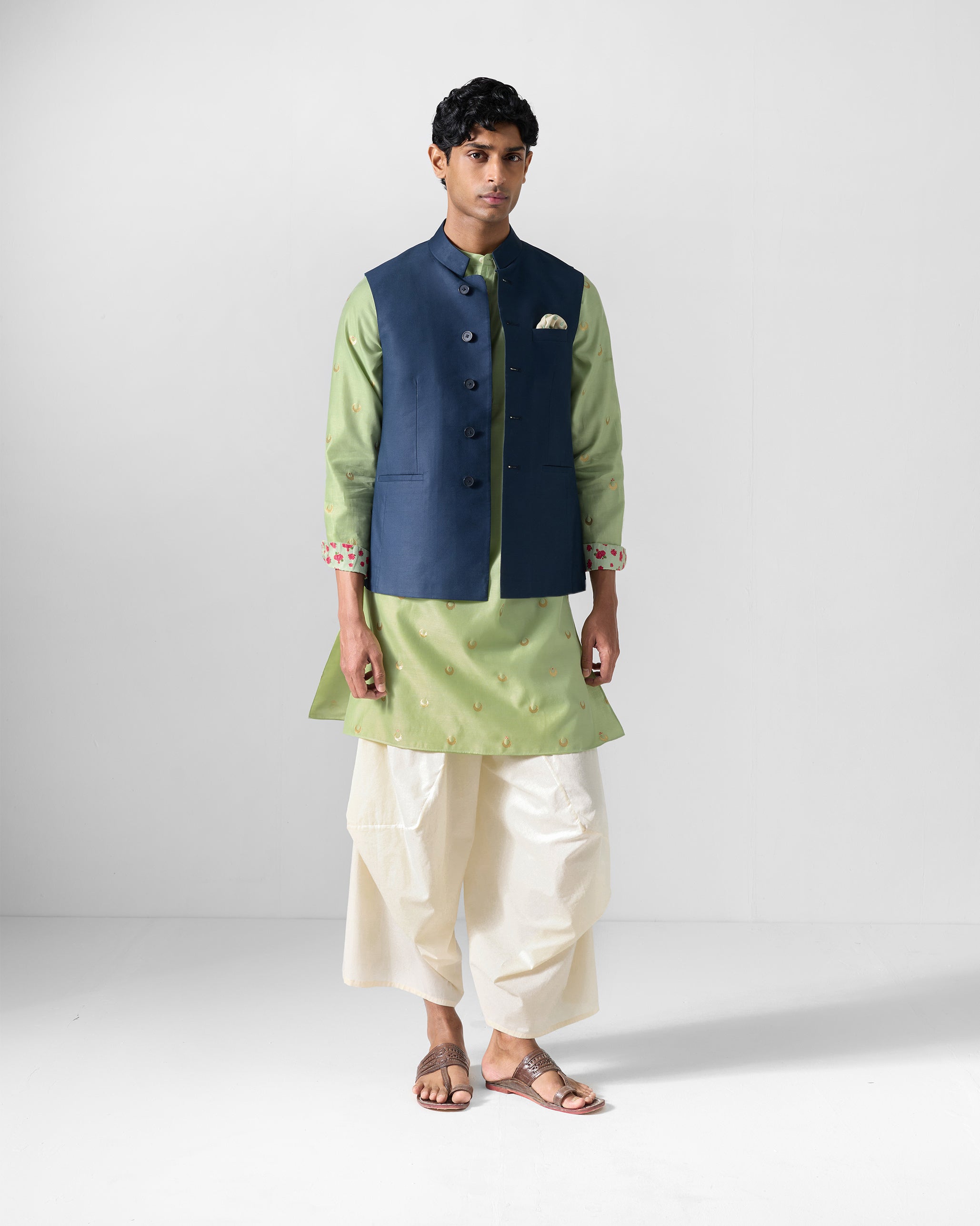 look1_Festive Gatherings