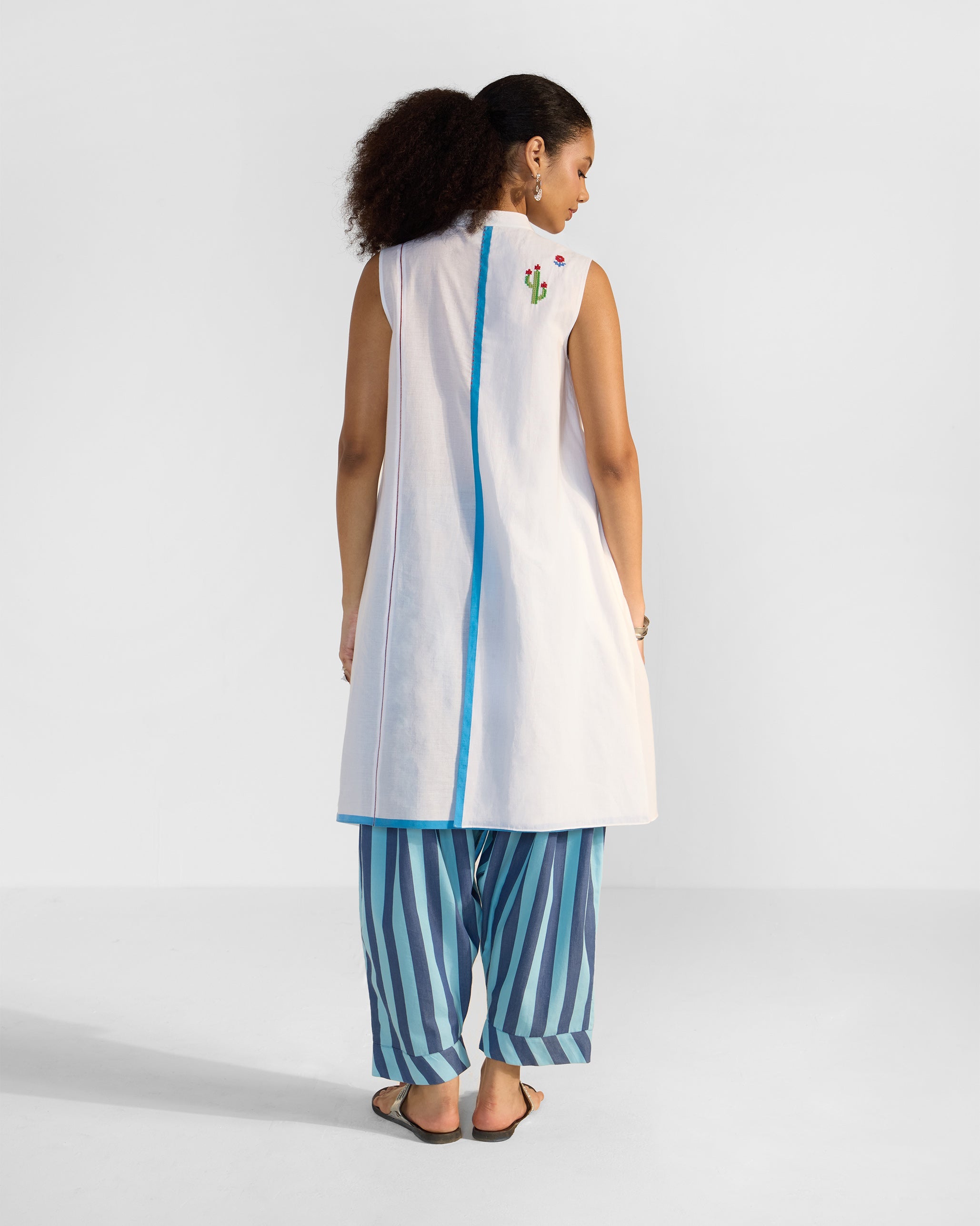 Riha Kurta - White