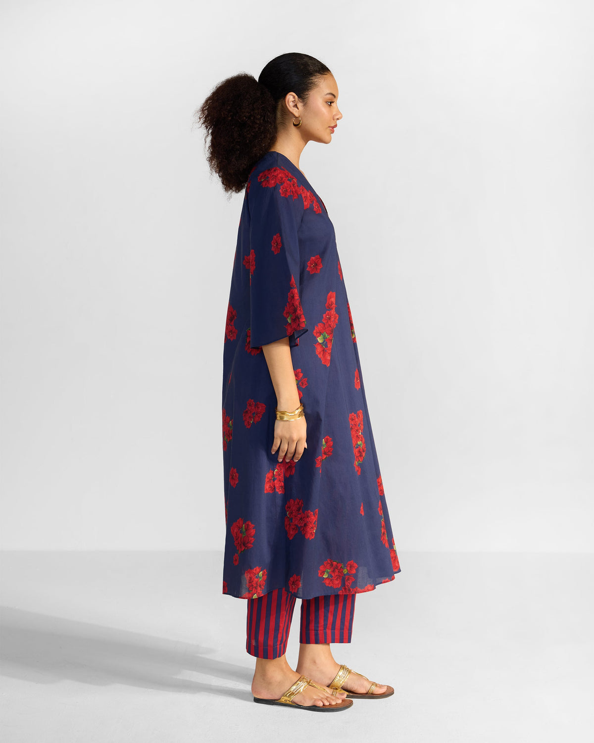 Kaari Kurta - Blue & Red Printed