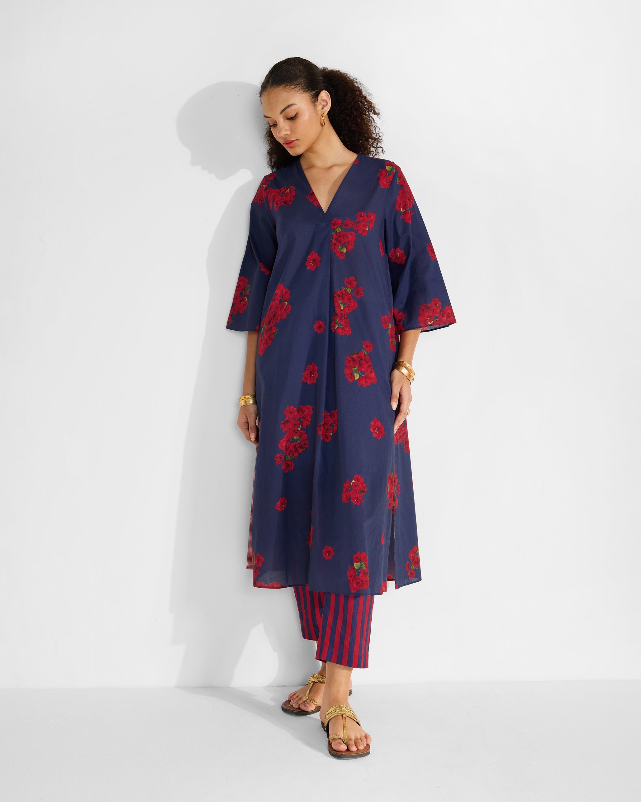 Kaari Kurta - Blue & Red Printed