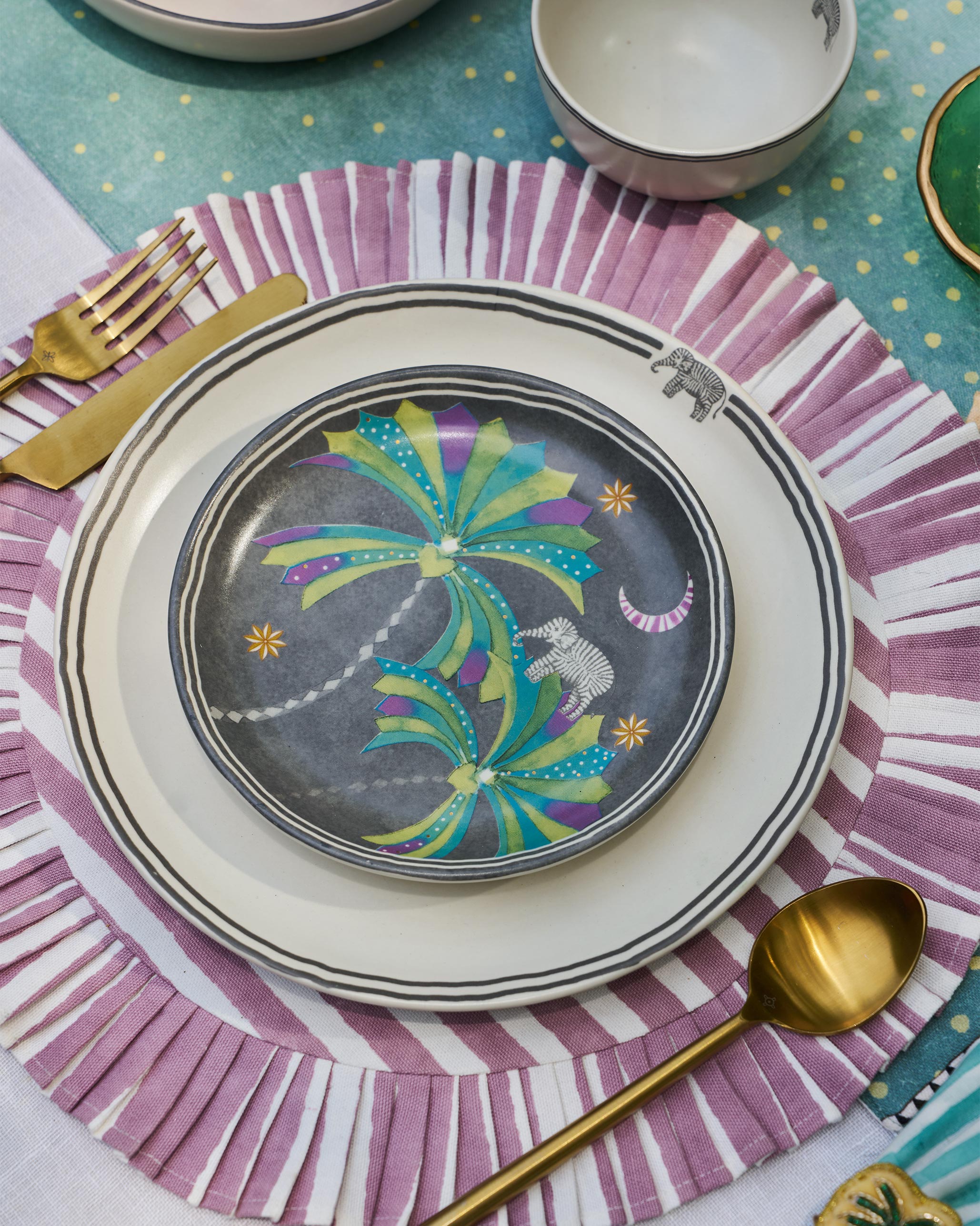 Palm Bloom Quarter Plate
