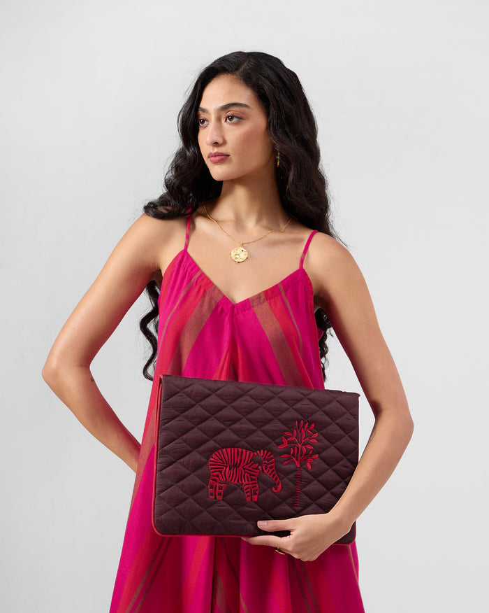Ele Laptop Sleeve - Brown