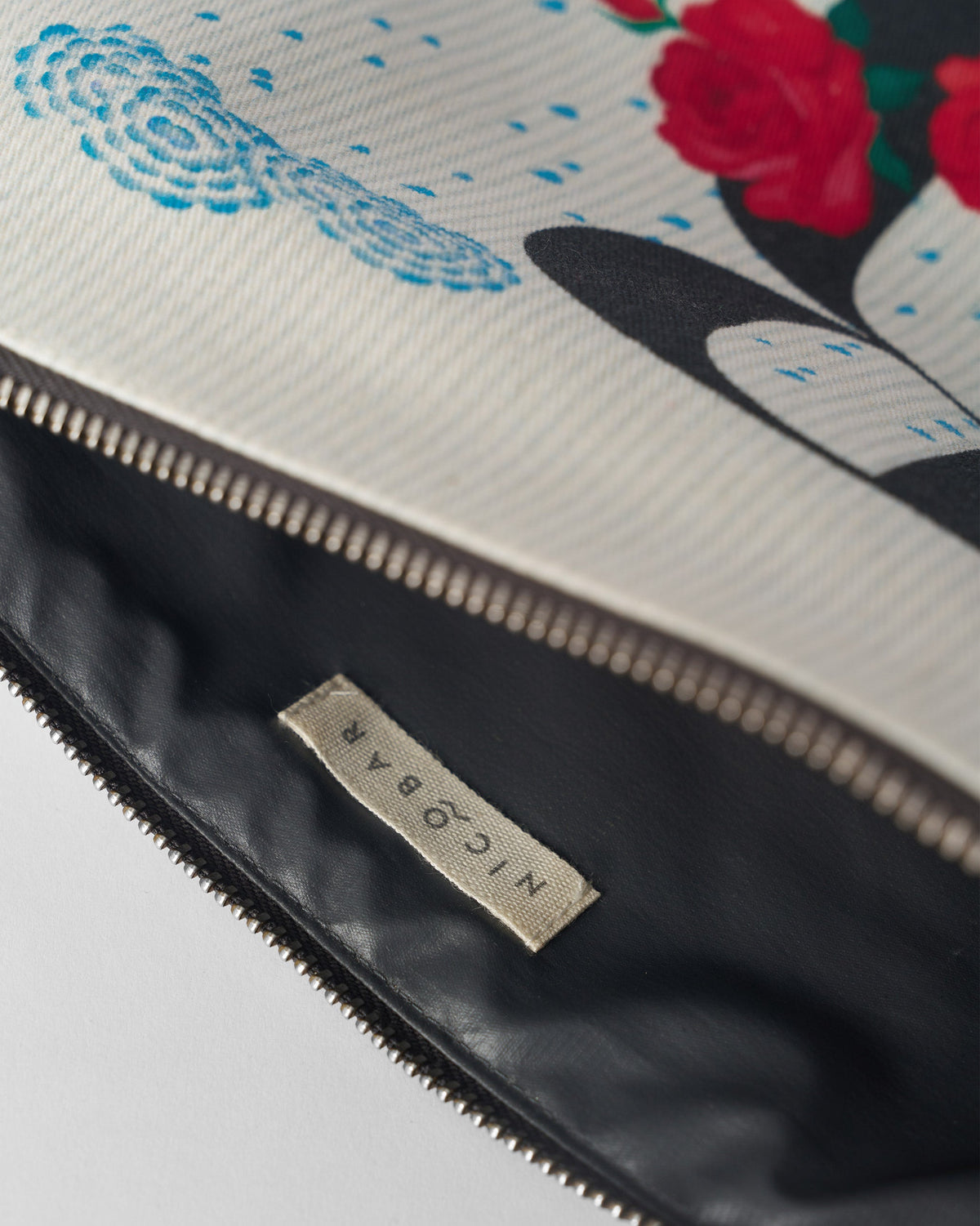 Rimjhim Pouch - Ivory