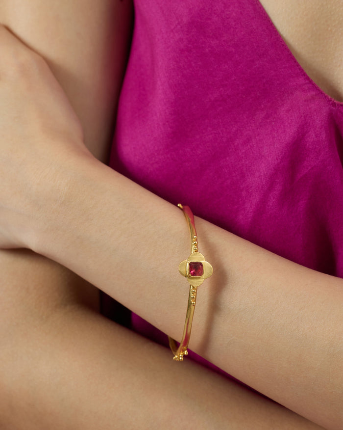 Ahiliya Bangle - Gold