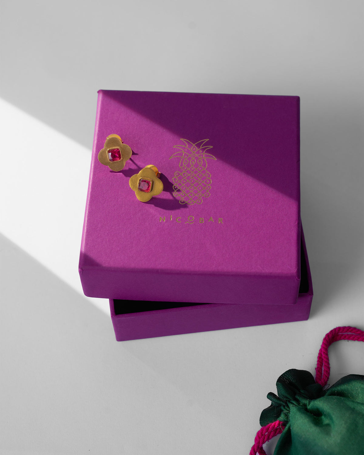 Ahiliya Studs - Gold