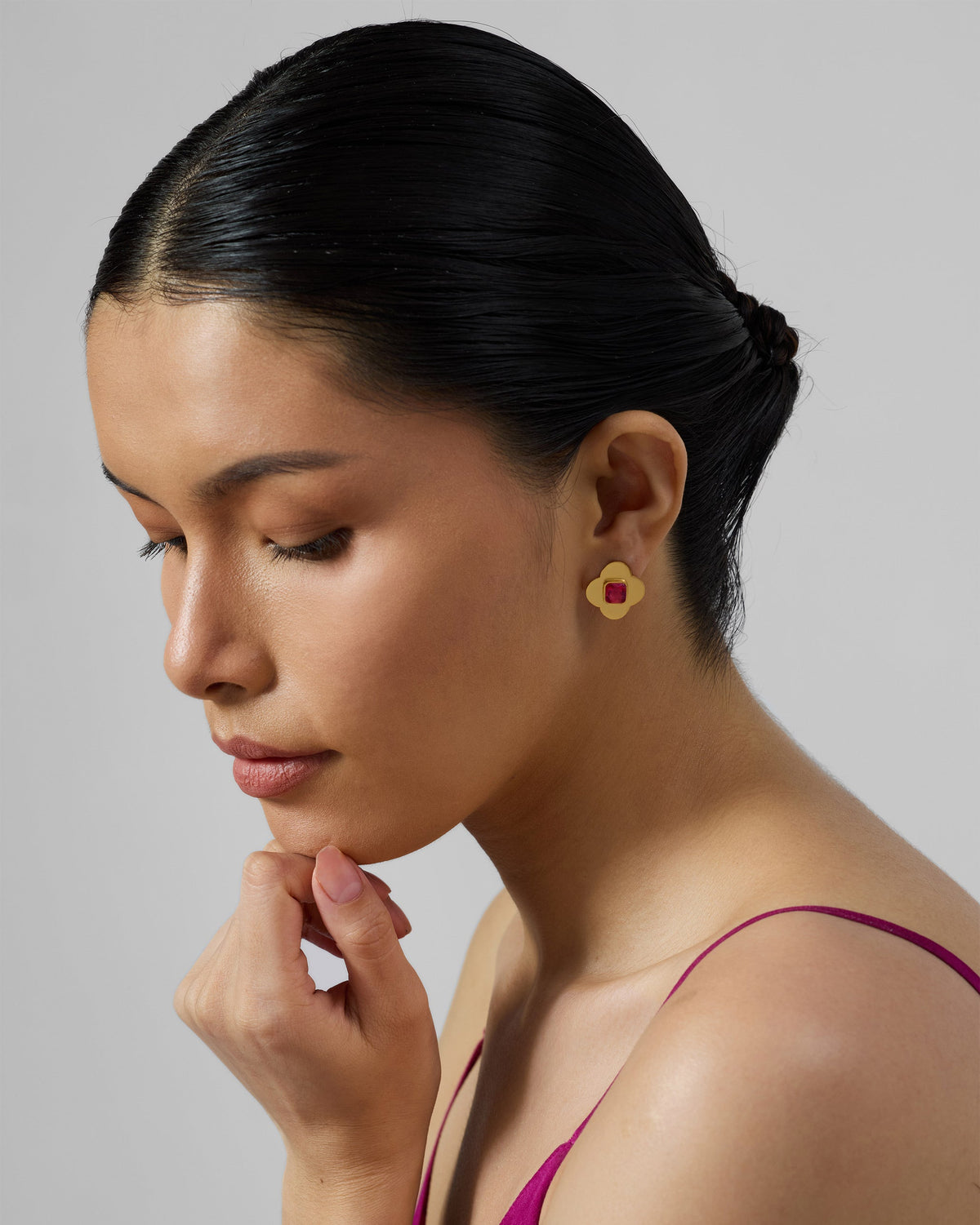 Ahiliya Studs - Gold