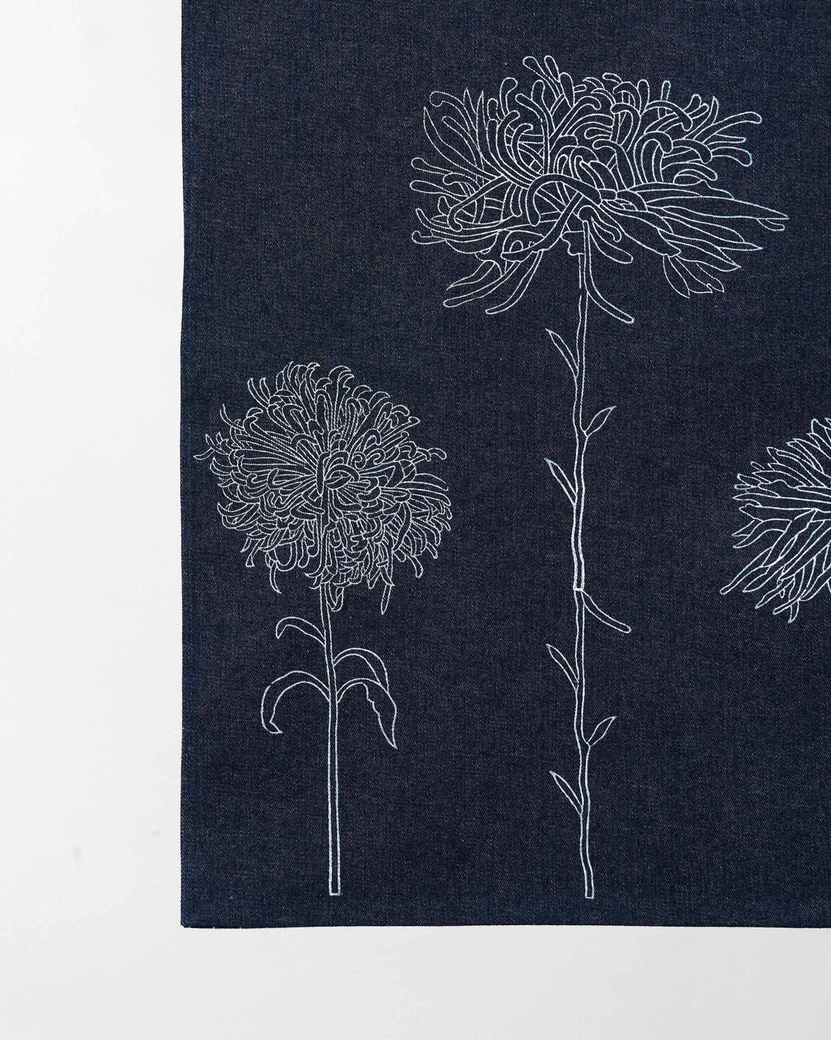 Chandramallika Table Runner