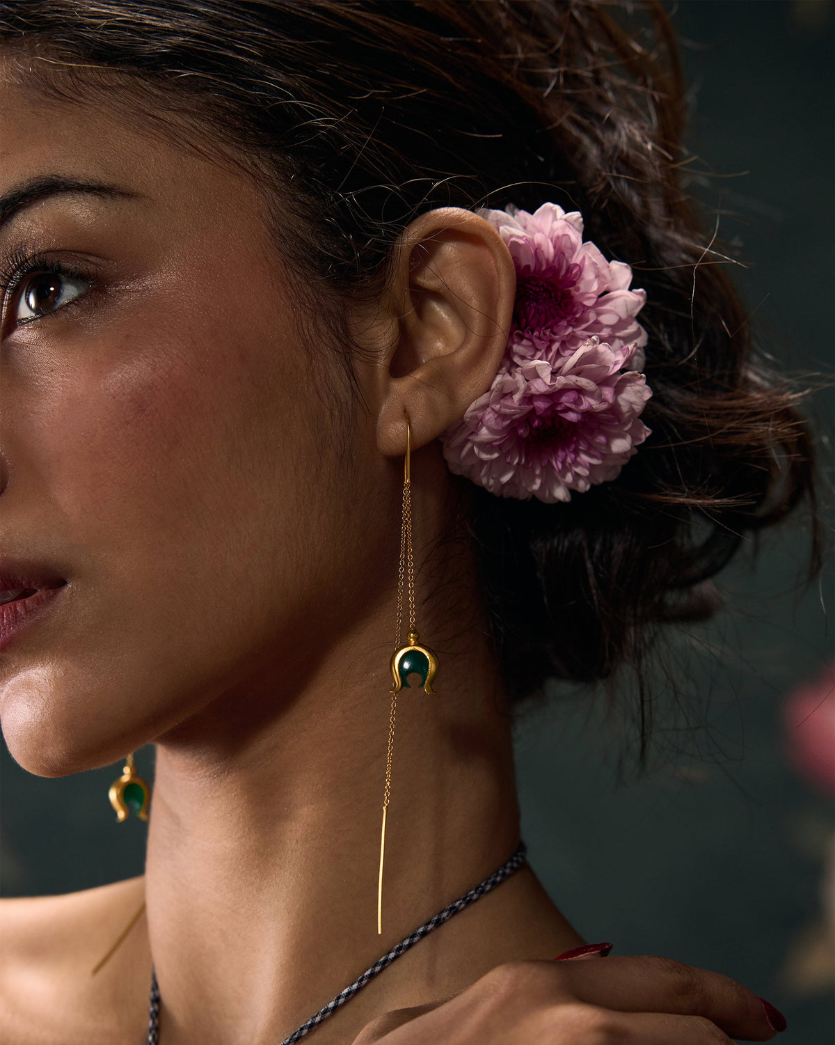 Chandphool Sui Dhaga Earrings - Gold