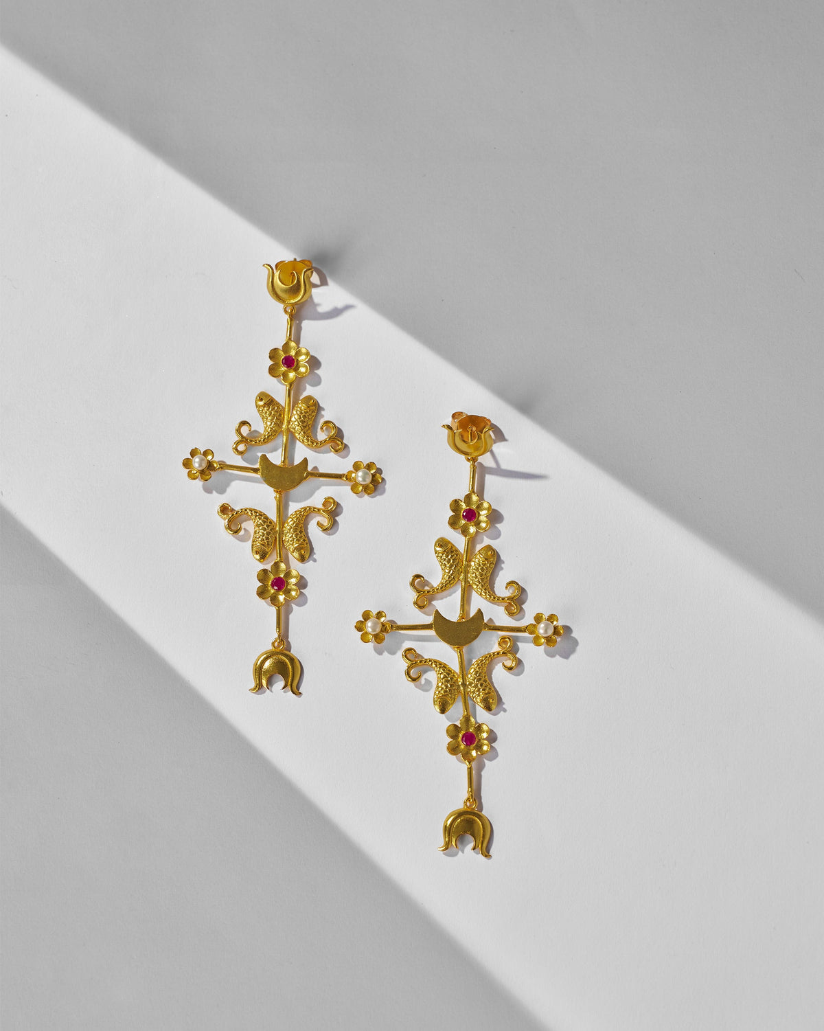 Gul Baag Earring - Gold