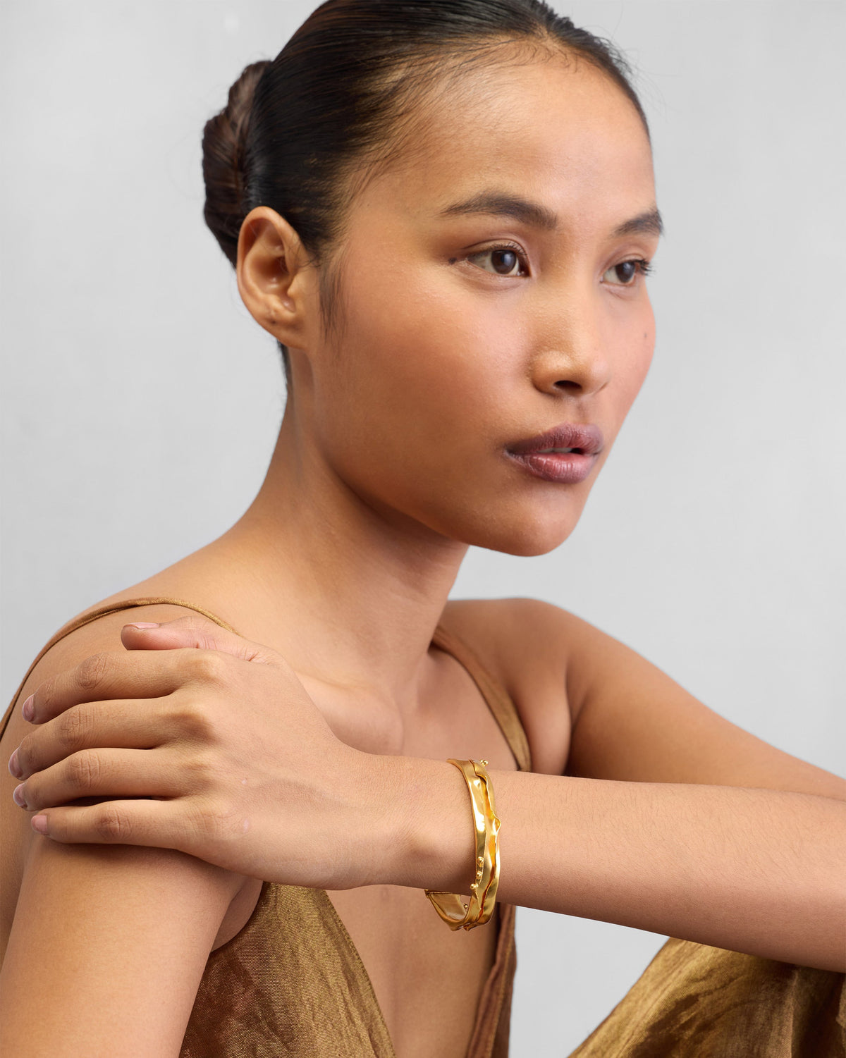 Dhaara Cuff - Gold