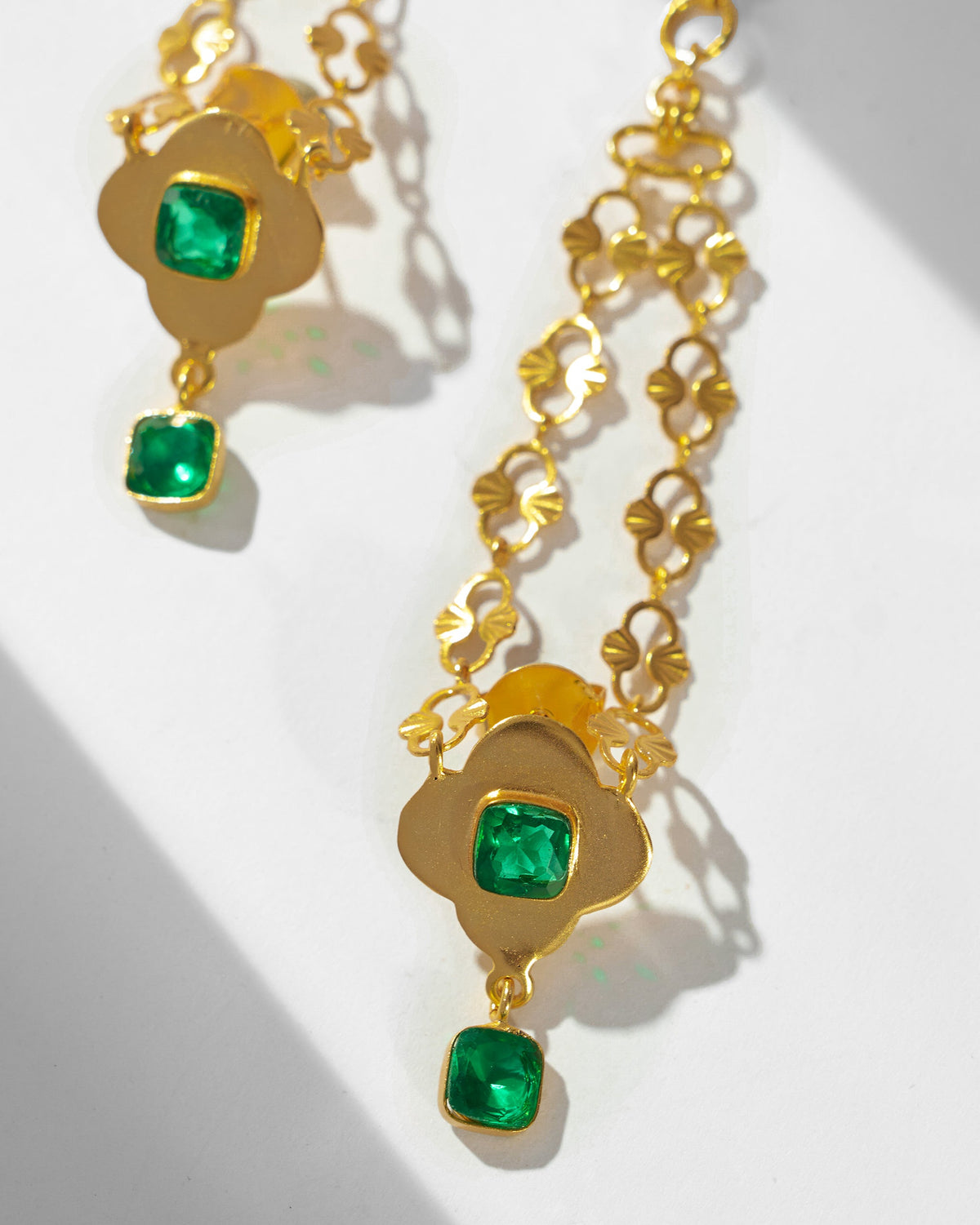 Clover Kanauti - Gold