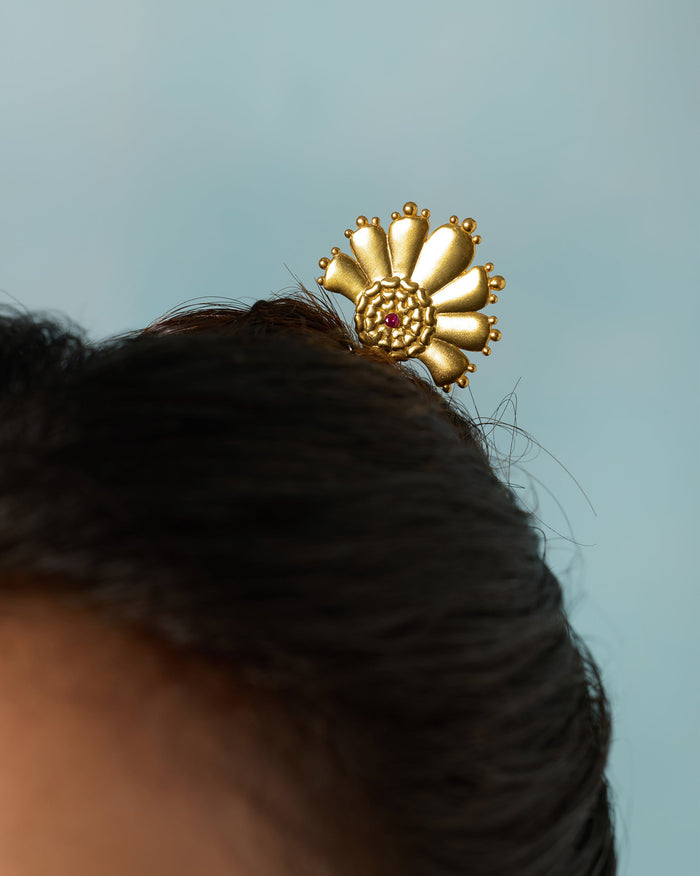 Mari-Palm Hairpin - Gold