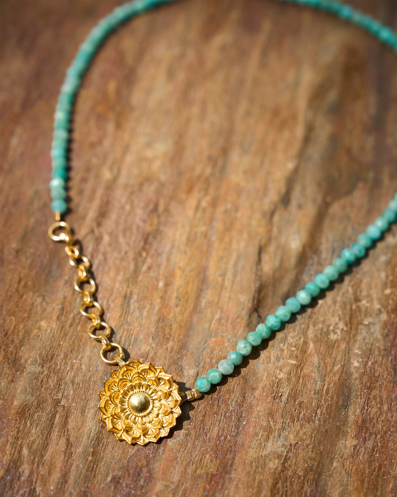 Kadambari Necklace - Aqua & Gold