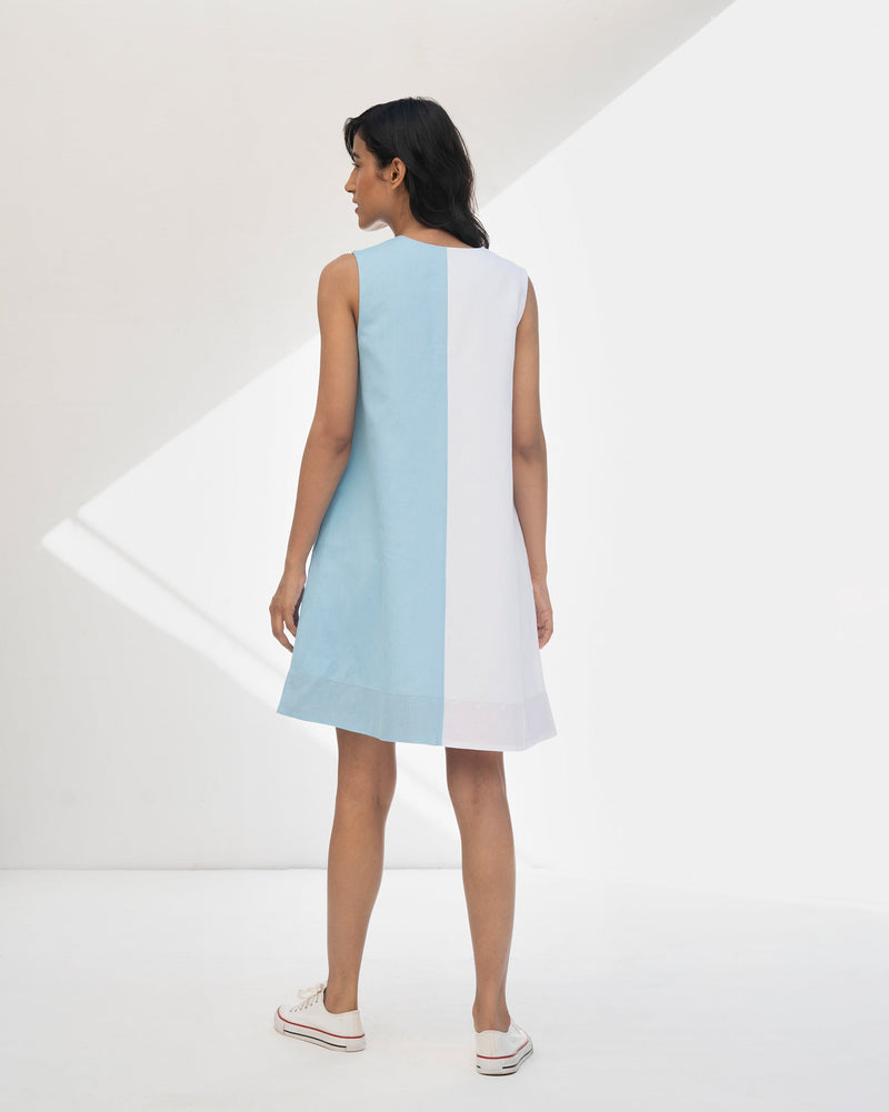 Sleeveless Shift Dress - Blue & White